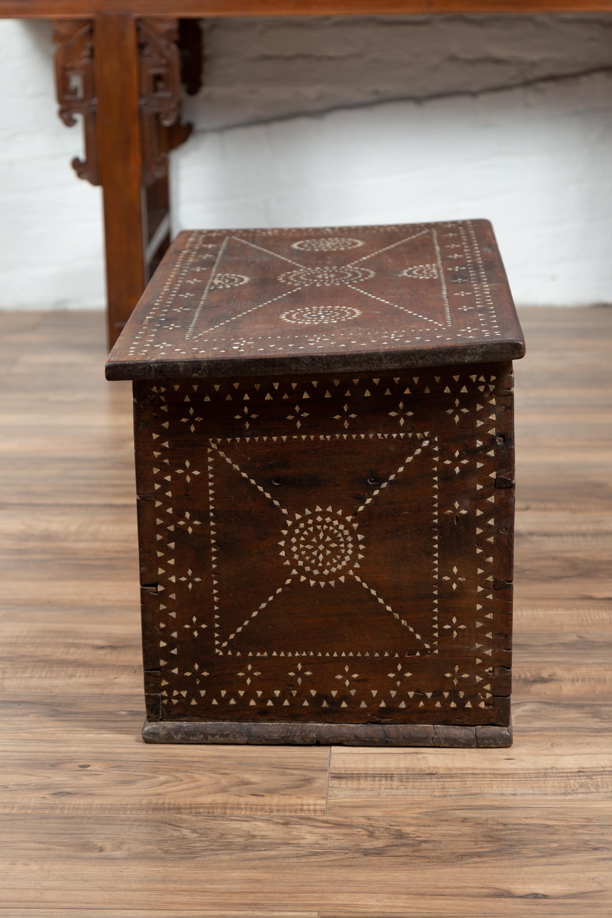 Wooden Blanket Chest from Madura with Geometrical Mother-of-Pearl Inlay 4