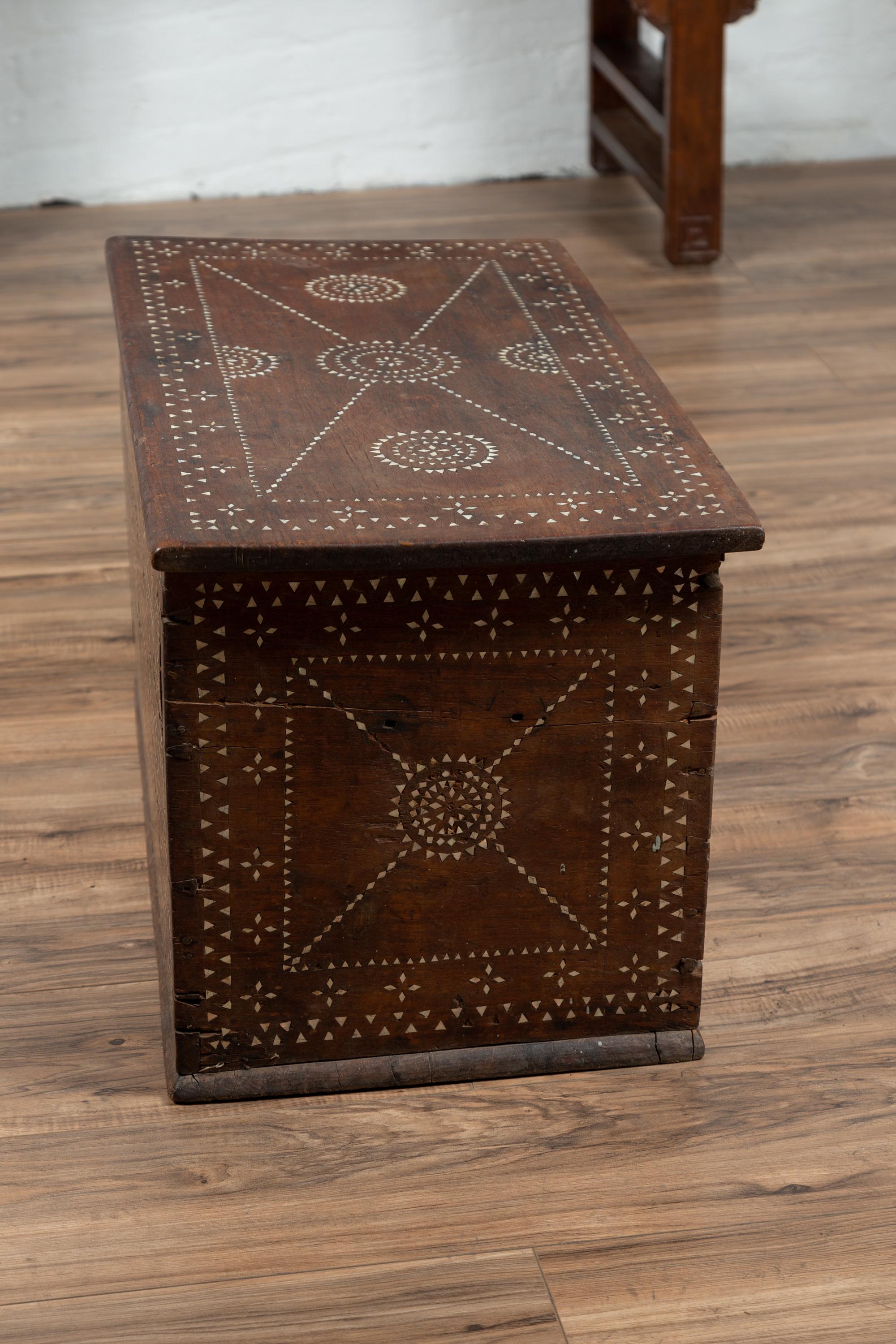 Wooden Blanket Chest from Madura with Geometrical Mother-of-Pearl Inlay 8