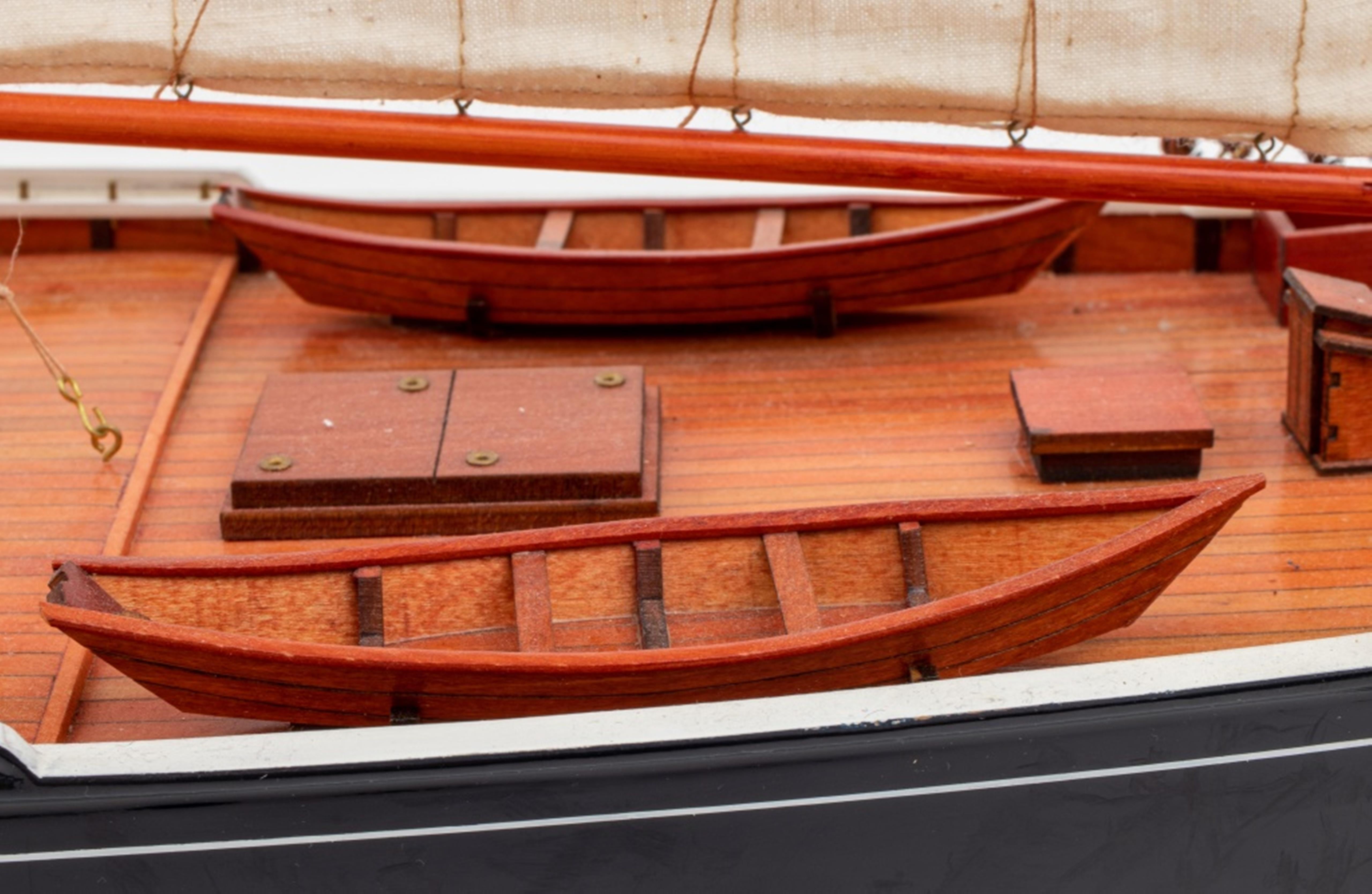 Wooden Bluenose Boat Model In Good Condition In New York, NY