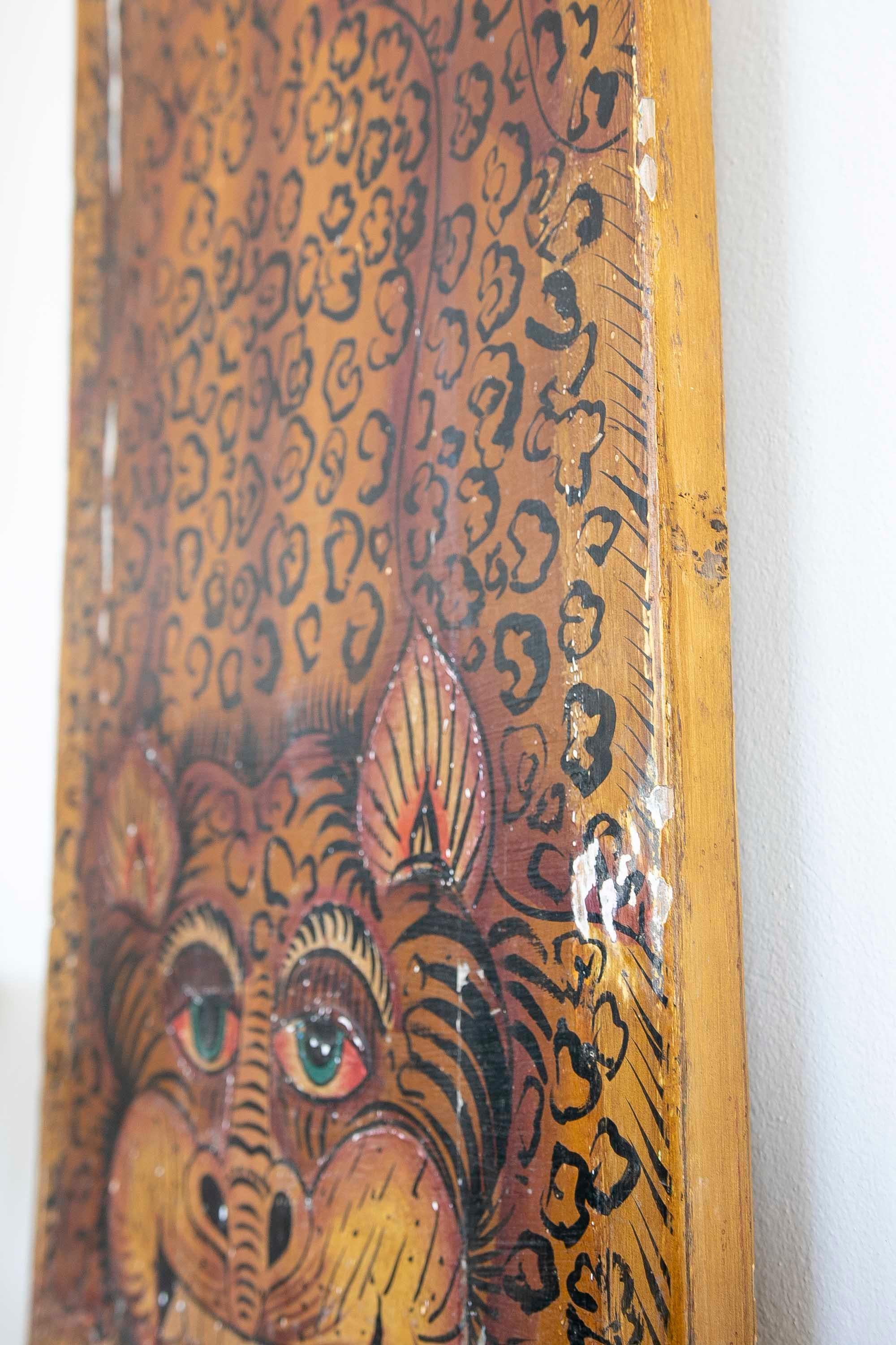 Wooden Board with Hand-Painted Tiger Decoration  For Sale 9