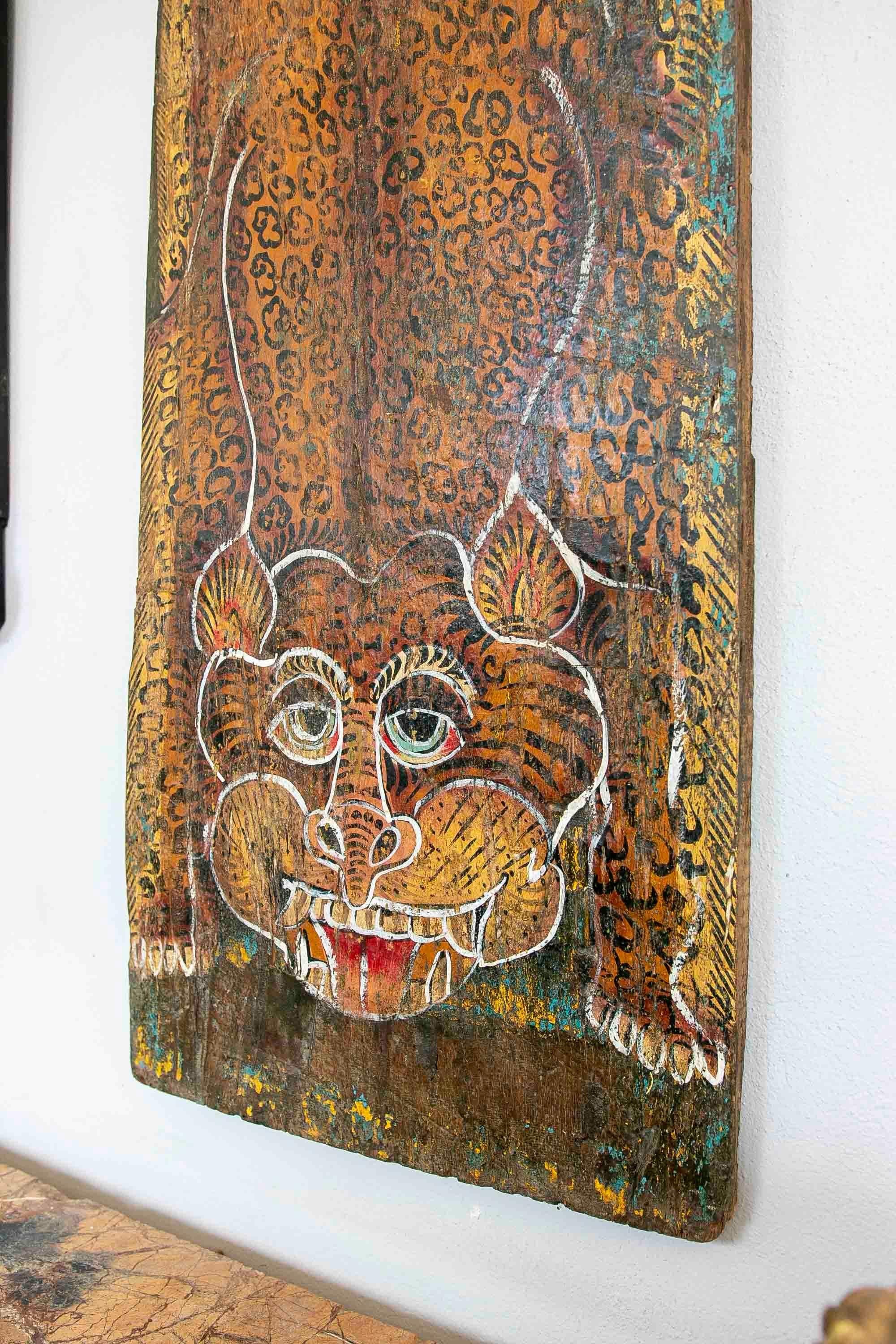 20th Century Wooden Board with Hand-Painted Tiger Decoration  For Sale