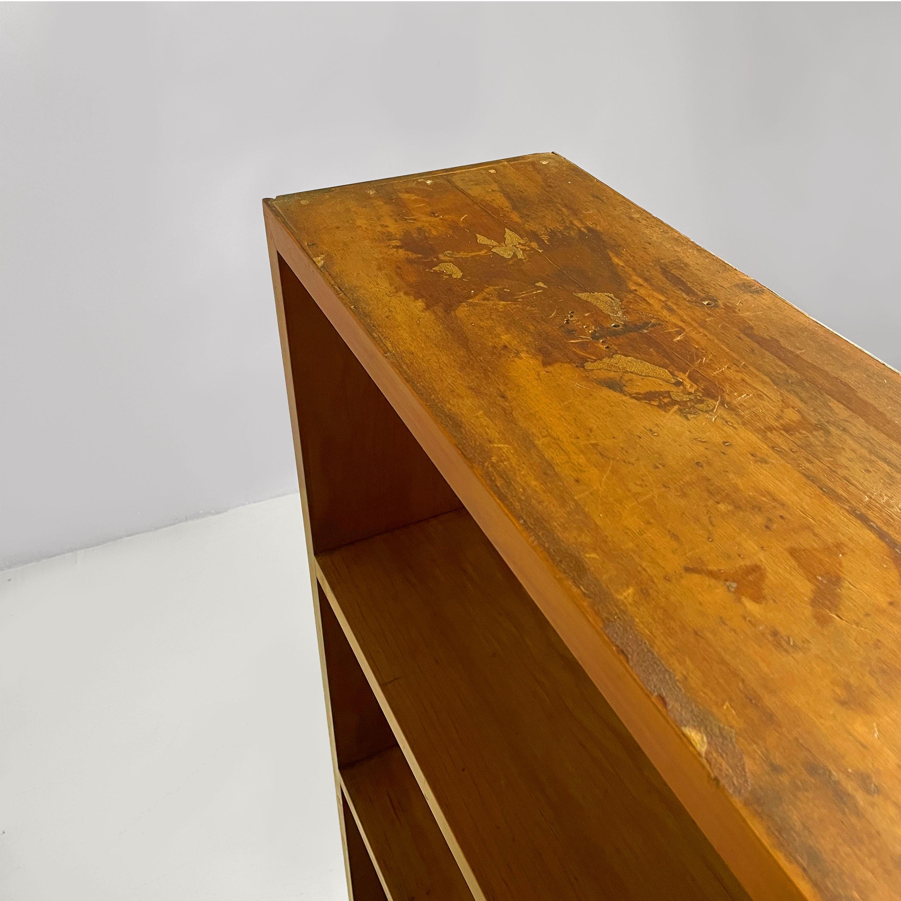 Bibliothèque rectangulaire en bois Art déco italienne avec cinq étagères, années 1940 en vente 9