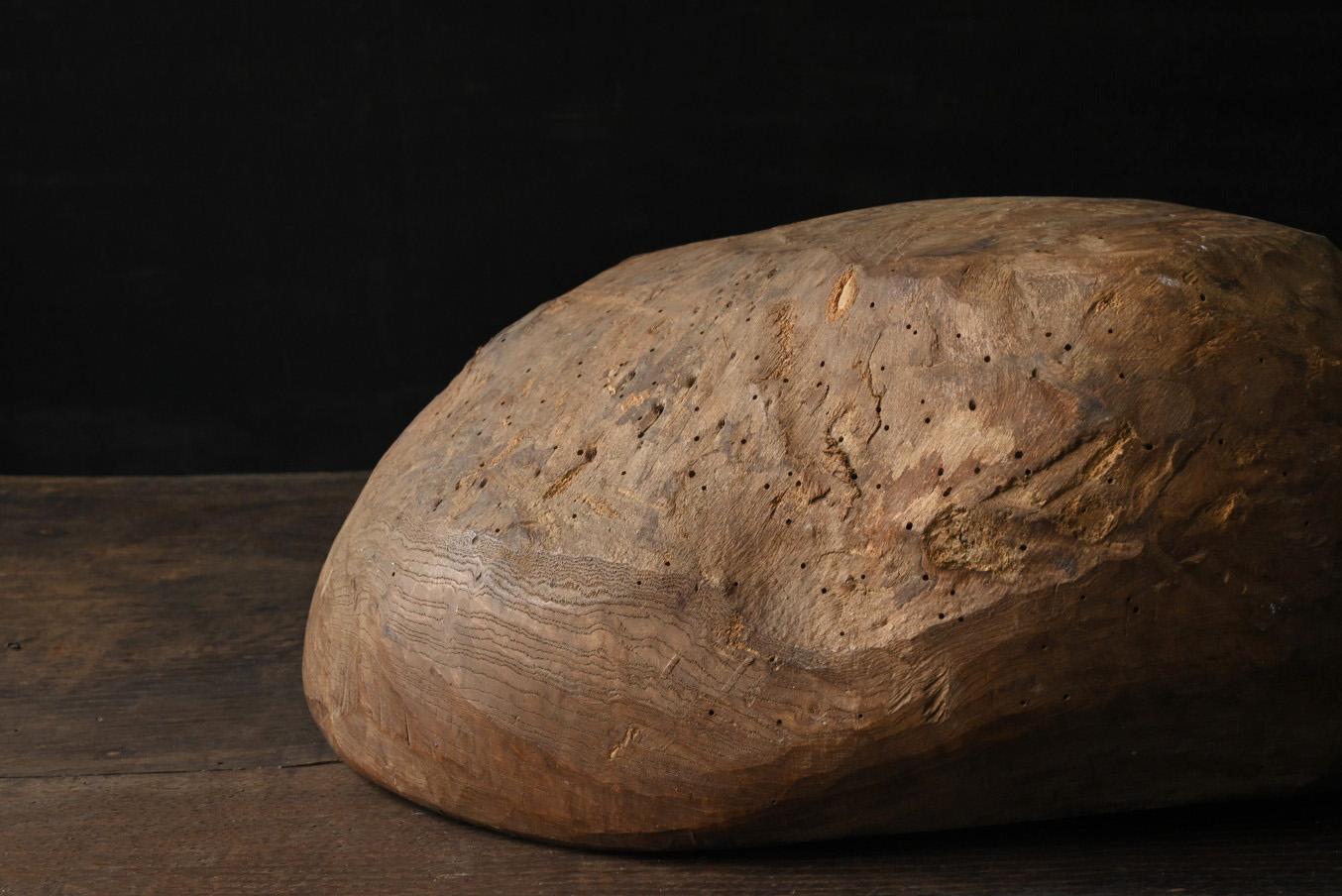 Bol en bois sculpté dans une ancienne loupe d'arbre japonaise/objet de sculpture du 20e siècle en vente 6