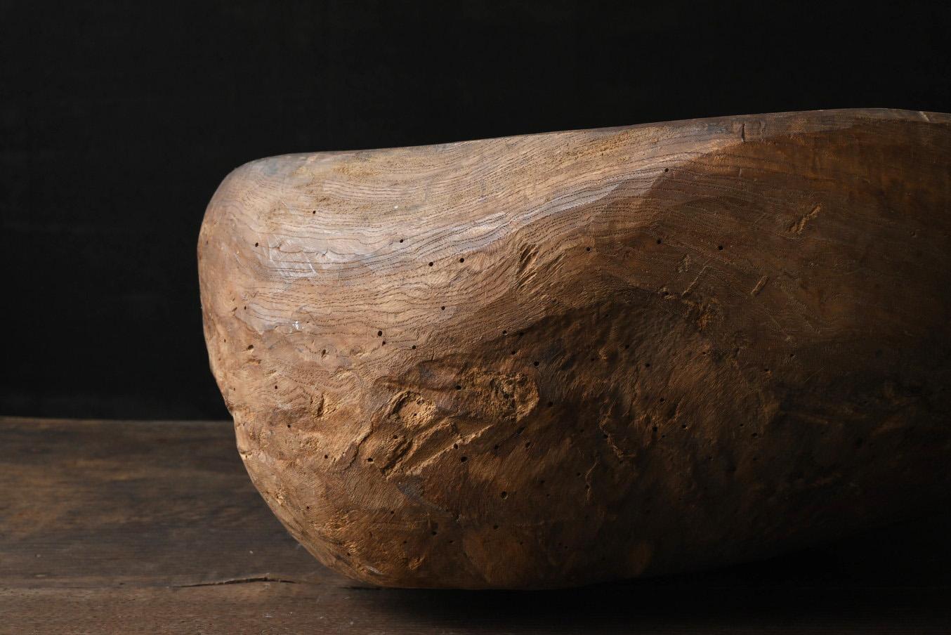 Bol en bois sculpté dans une ancienne loupe d'arbre japonaise/objet de sculpture du 20e siècle en vente 1