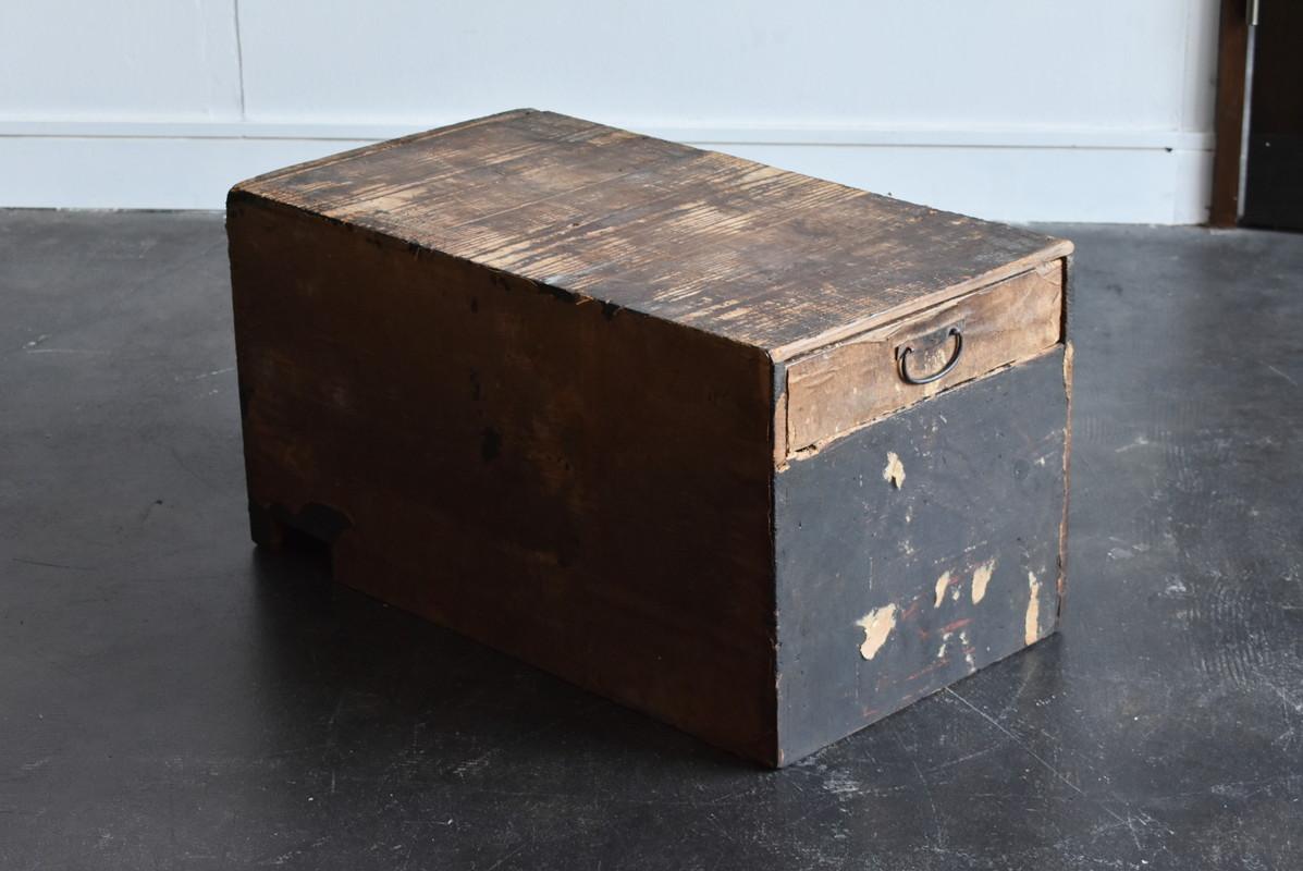 Woodwork Wooden Box with Drawer in the Meiji Era in Japan / Box with Japanese Paper/1868