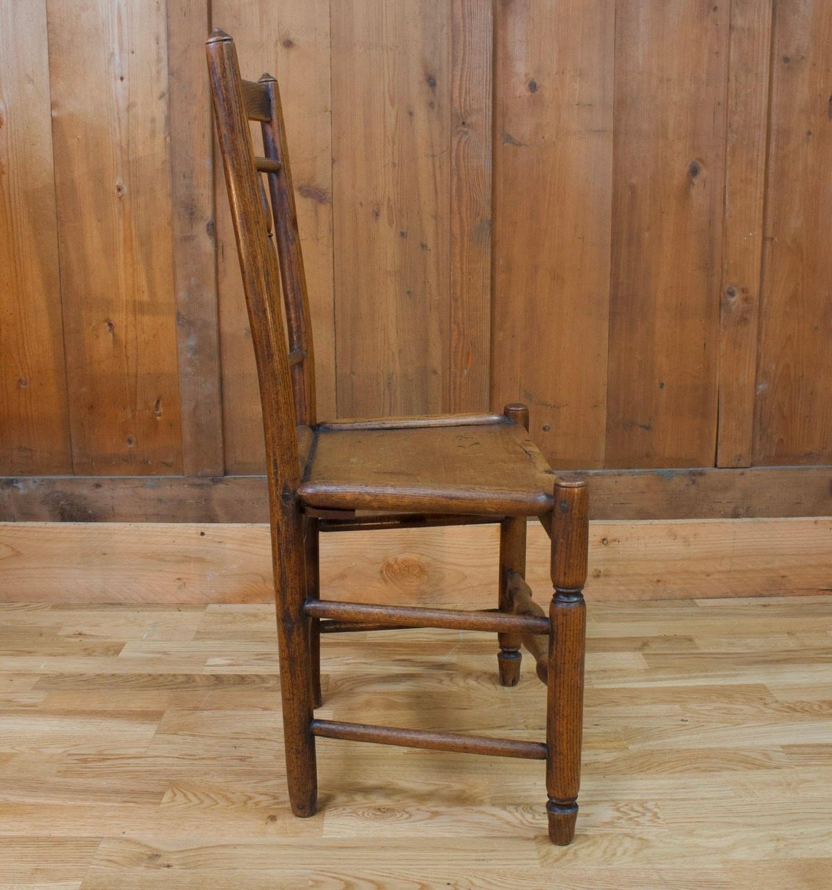Chaise britannique en bois, XIXe sicle, Angleterre Bon état - En vente à Beuzevillette, FR
