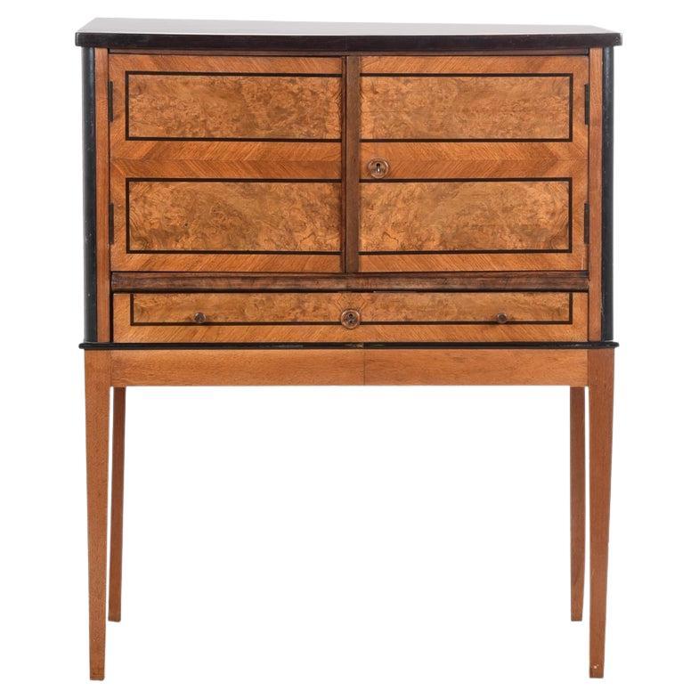Coffret en bois avec décor de marqueterie