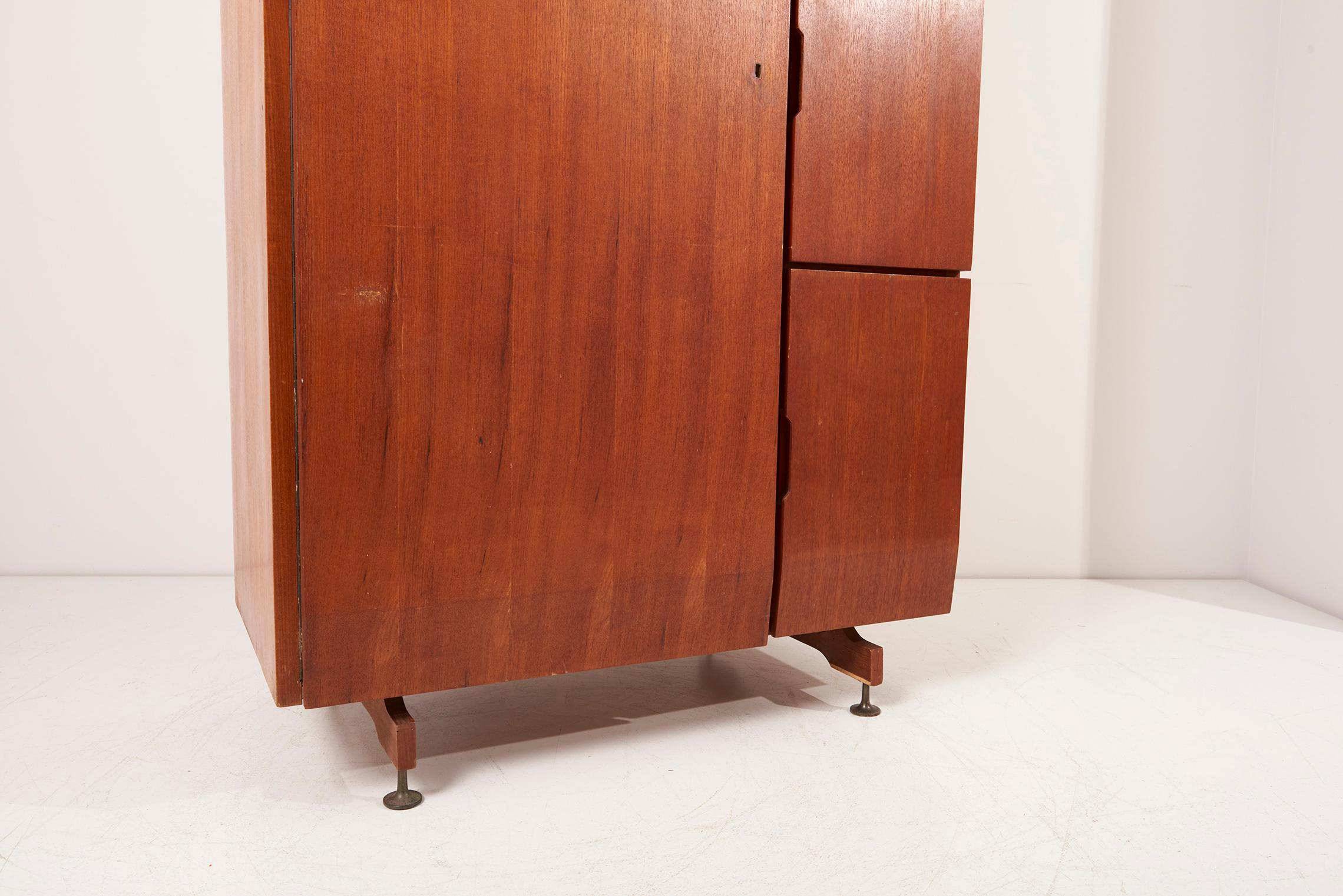 Wooden Cabinet, Italy, 1950s For Sale 5