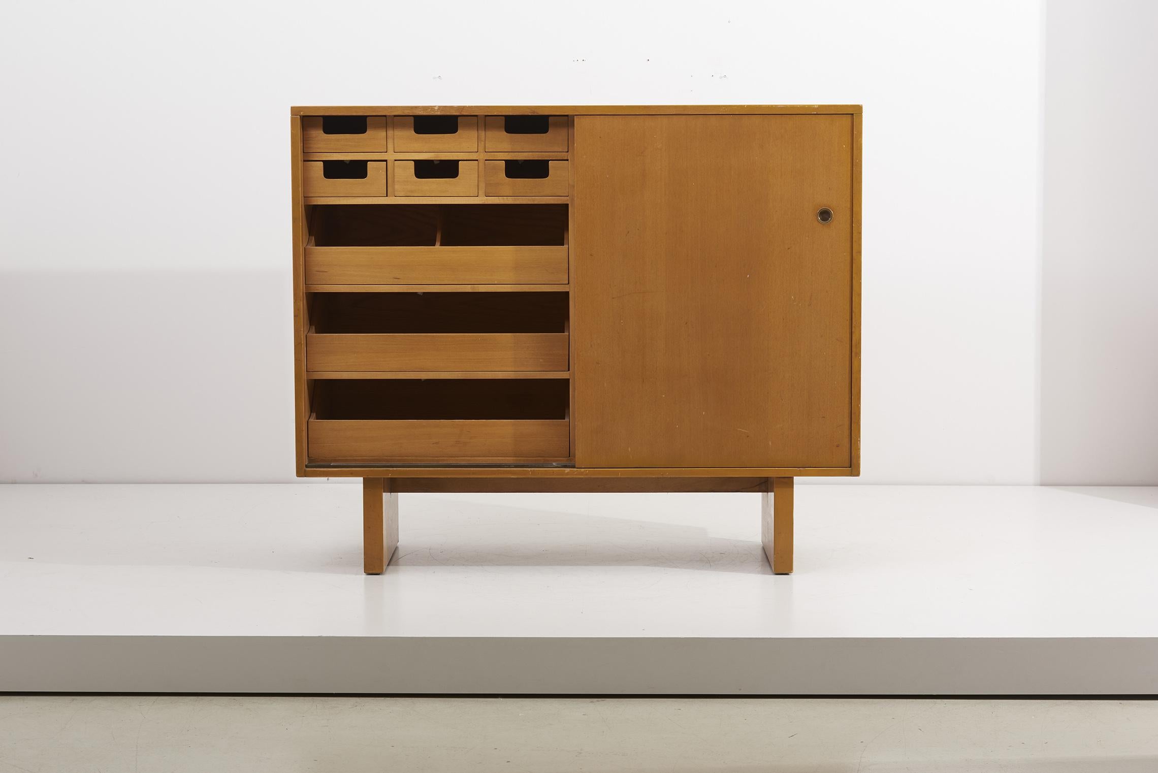 20th Century Wooden Cabinet with Many Drawers by James Wylie for Widdicomb, US, 1950s