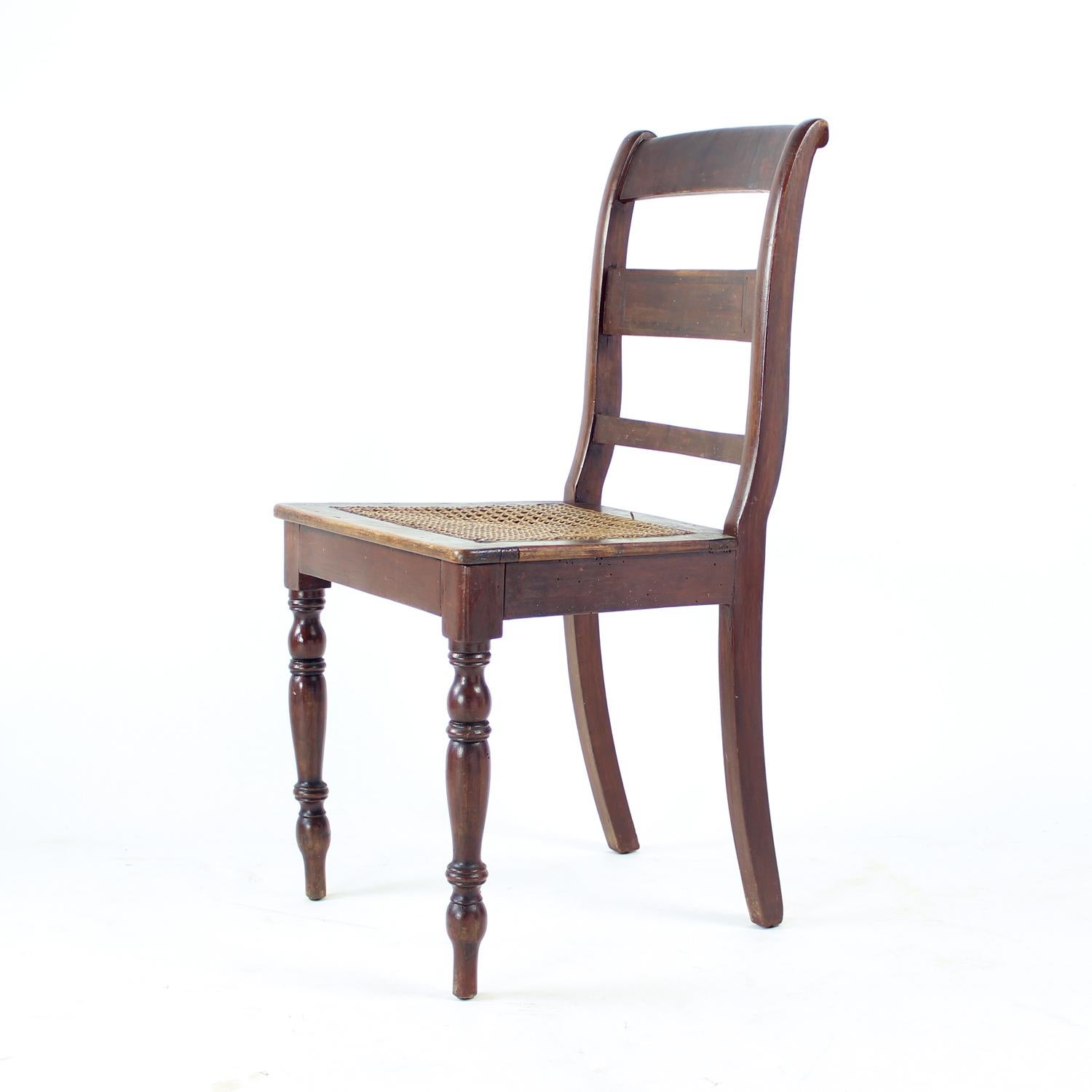 Wooden & Cane Chair, Czechoslovakia 1910s (Frühes 20. Jahrhundert) im Angebot