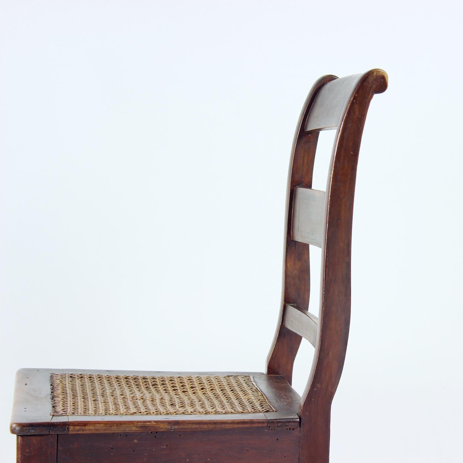 Wooden & Cane Chair, Czechoslovakia 1910s im Angebot 2