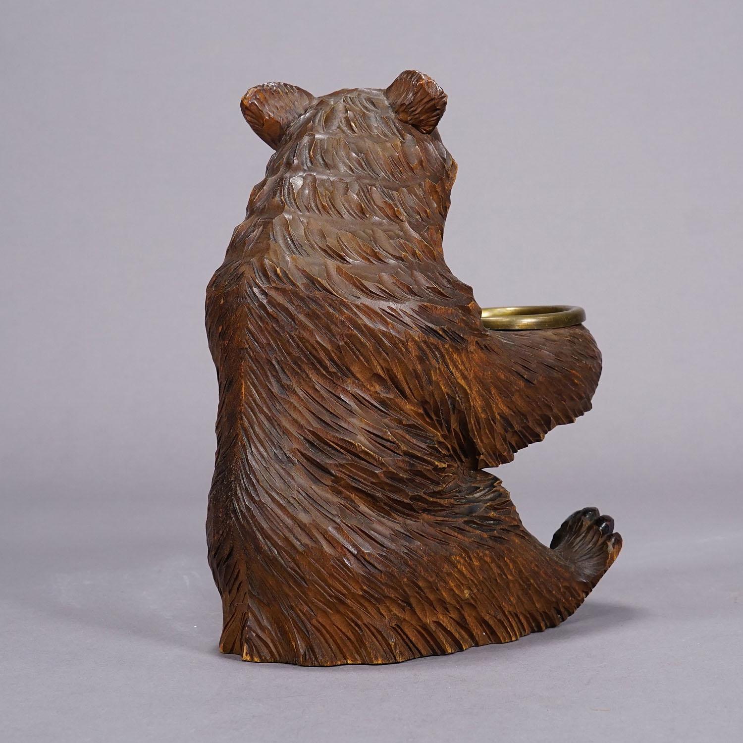 Wooden Carved Black Forest Bear with Brass Bowl, Brienz 1920s 1