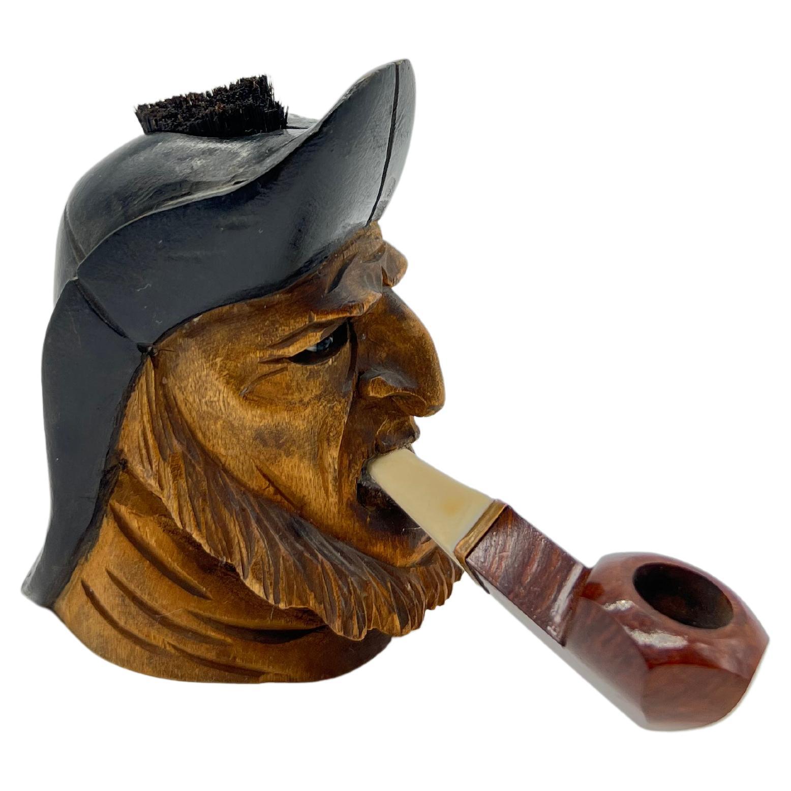 Tête sculptée en bois, marin, avec pipe en vente