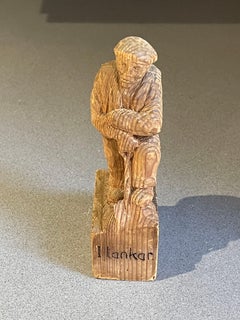 Sculpture en bois Sculpture humaine Figurine décorative ancienne d'un homme qui réfléchit