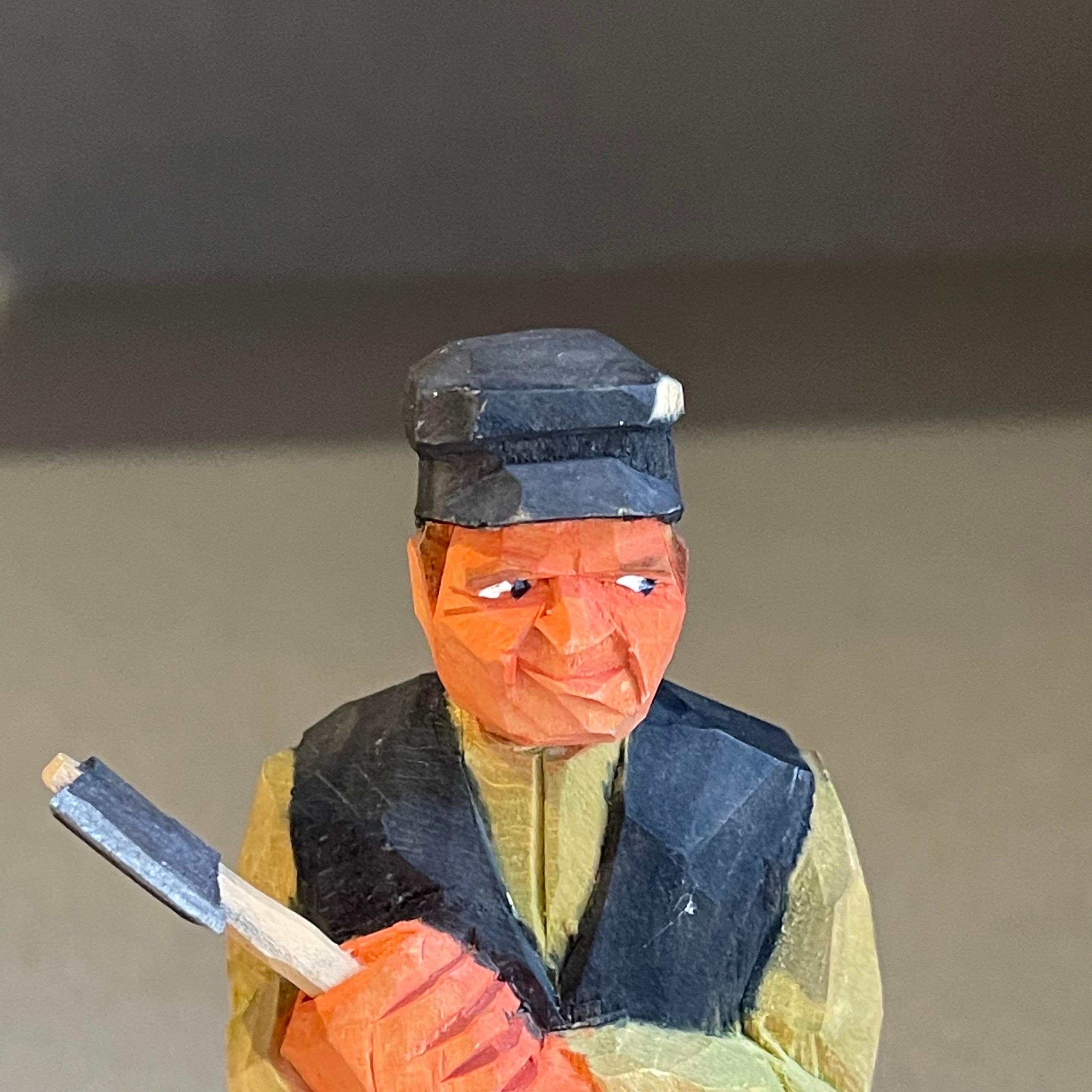 Talla de Madera Esculturas Humanas Figurilla Decorativa Antigua de un Hombre Rústico Sueco en venta