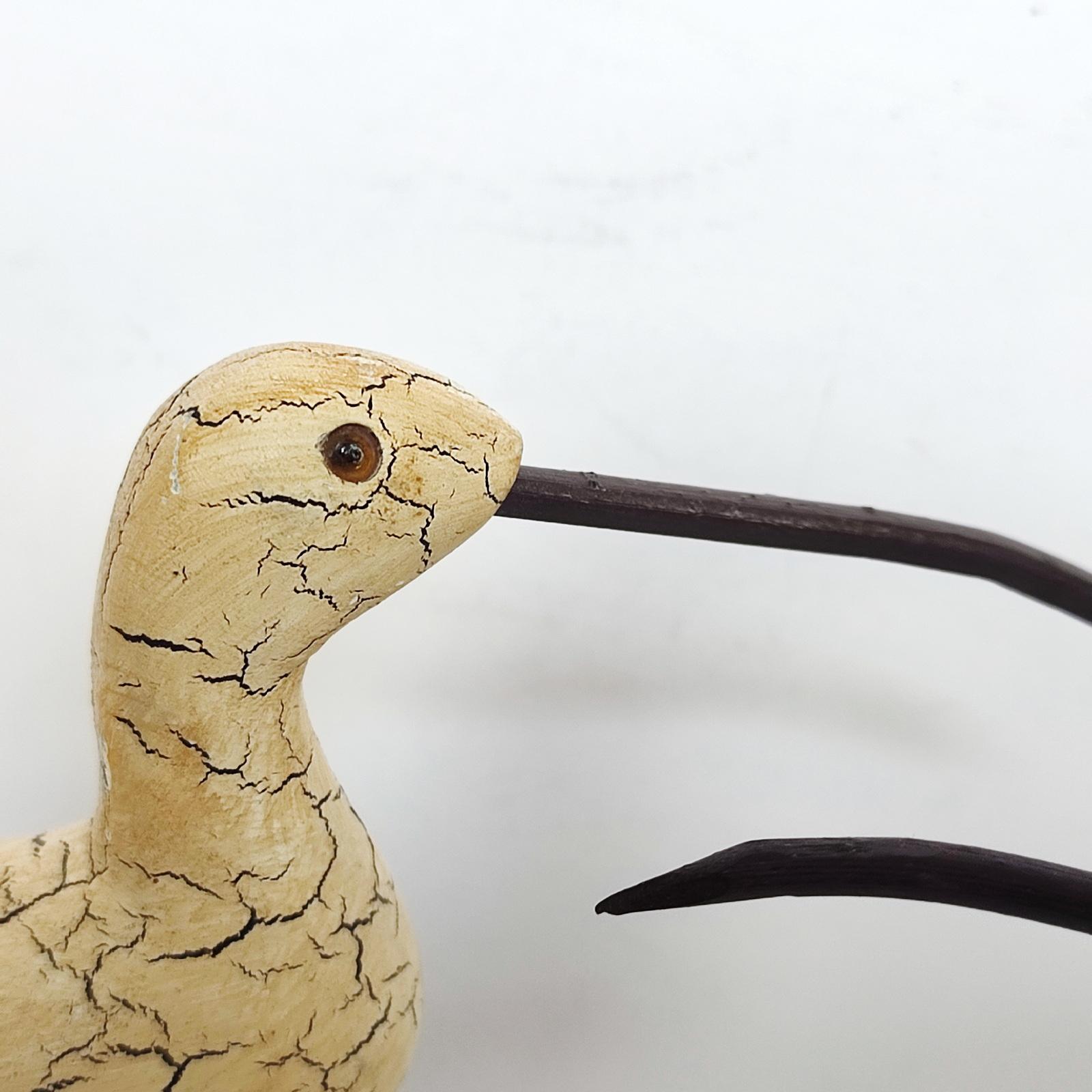 Wooden Carving Set of Two Shorebirds Hand-crafted Figurines, Decorative Curlews For Sale 4