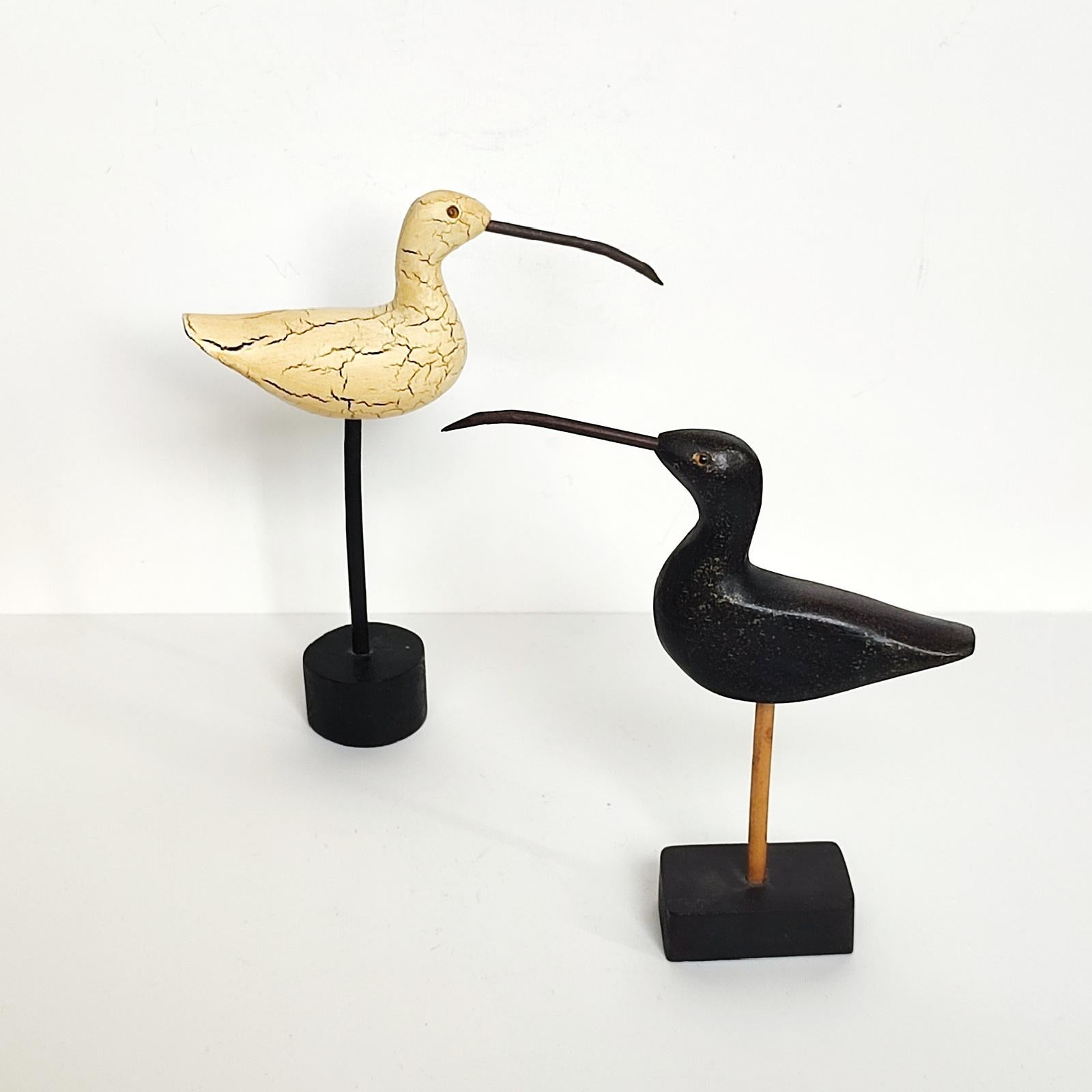Swedish Wooden Carving Set of Two Shorebirds Hand-crafted Figurines, Decorative Curlews For Sale