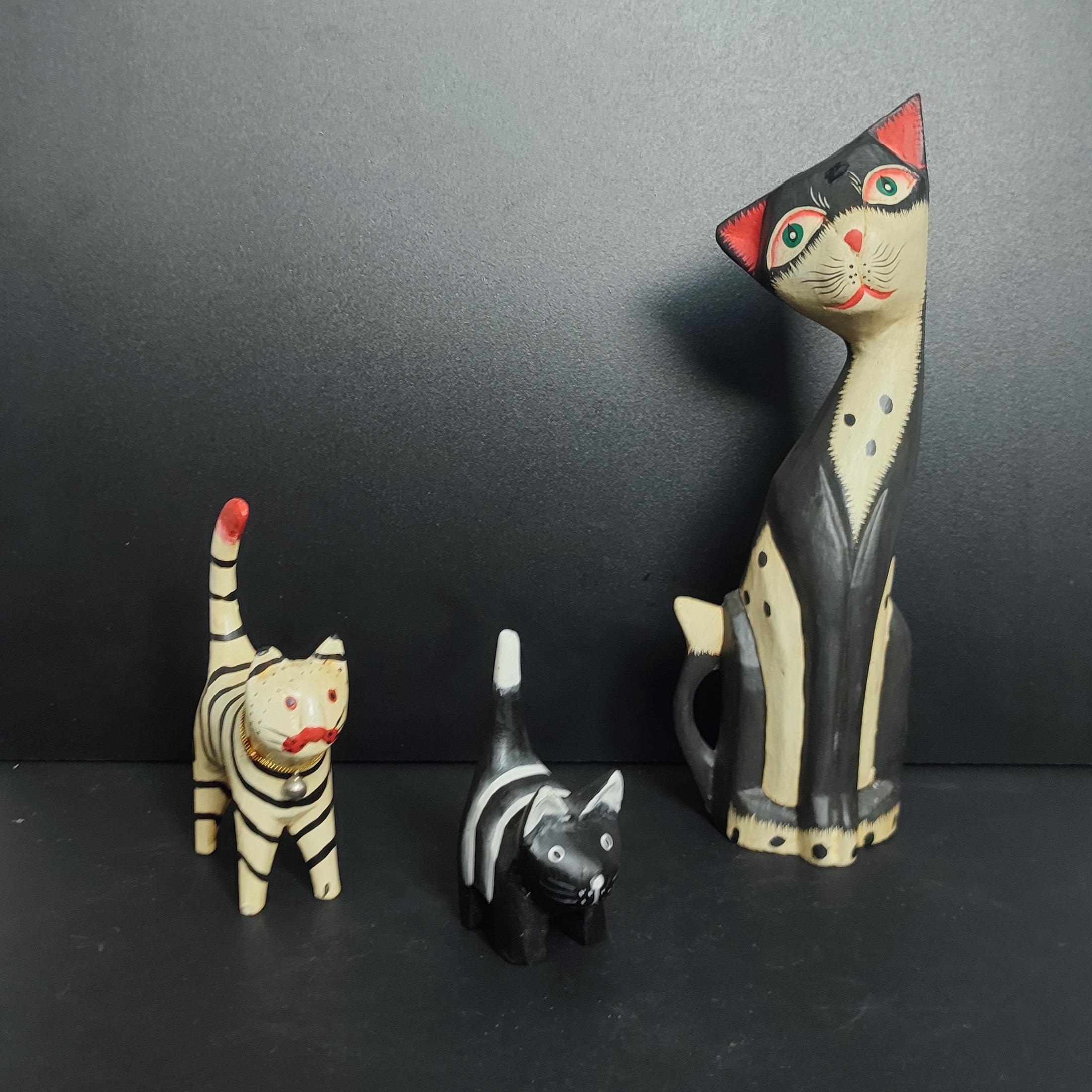 🎁 Un cadeau attentionné pour les amoureux des chats, les fans d'art populaire, ou toute personne cherchant à ajouter un charme artisanal à leur décor.
Apportez du caractère et du charme à votre maison avec ce ravissant ensemble de 3 figurines de