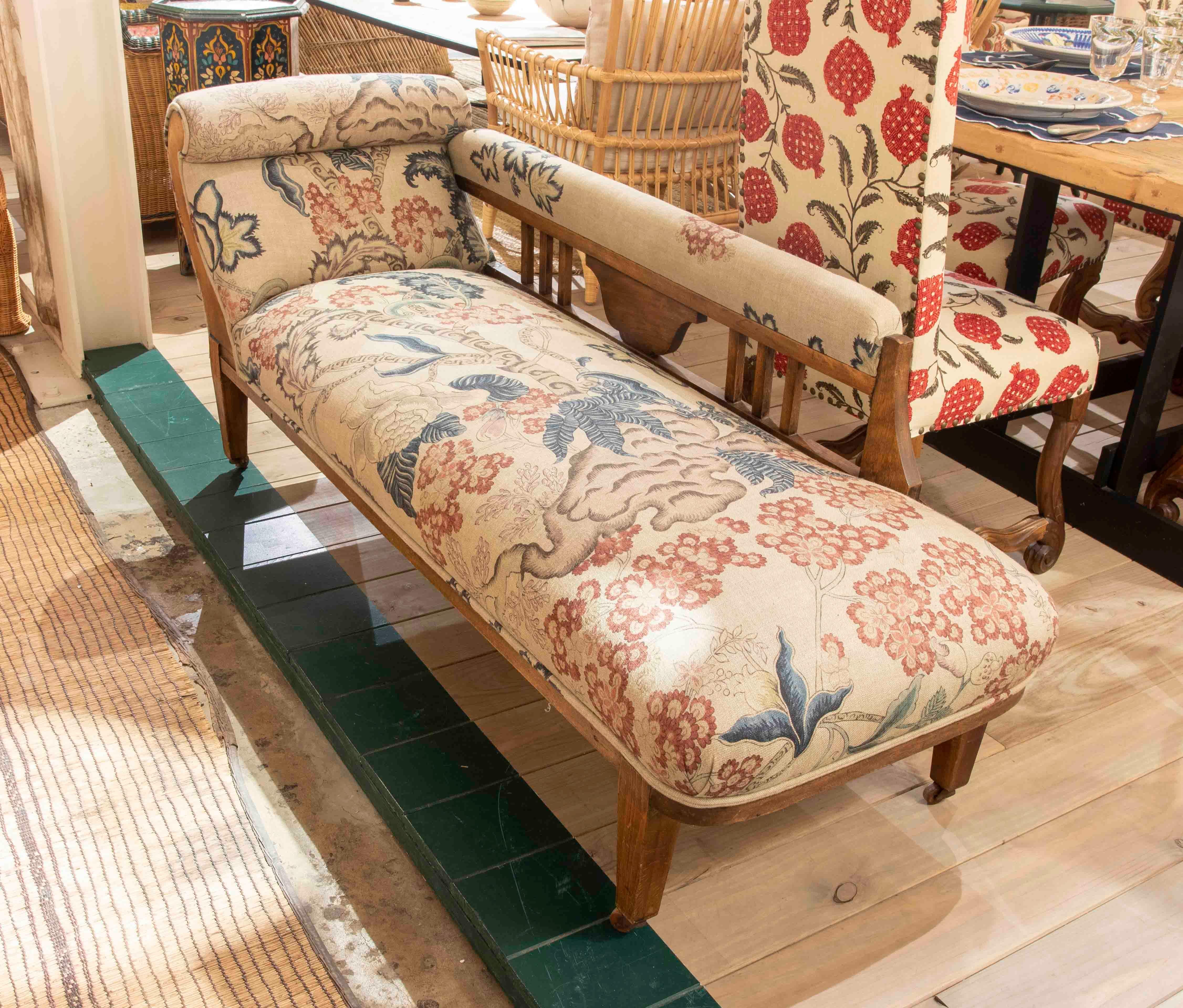 20th Century Wooden Chaise Longue with New Upholstery