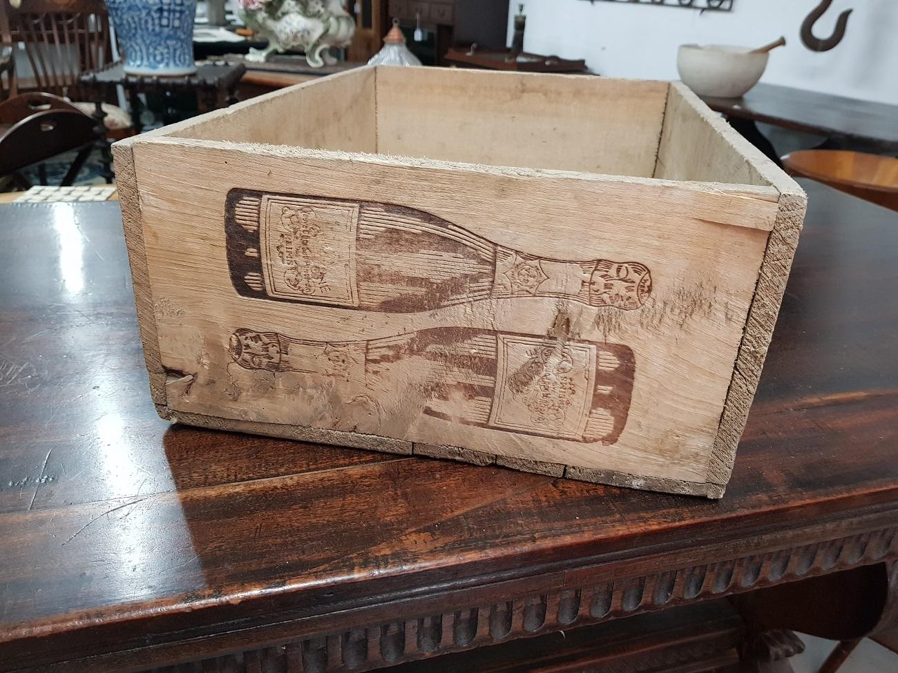 veuve clicquot wooden box