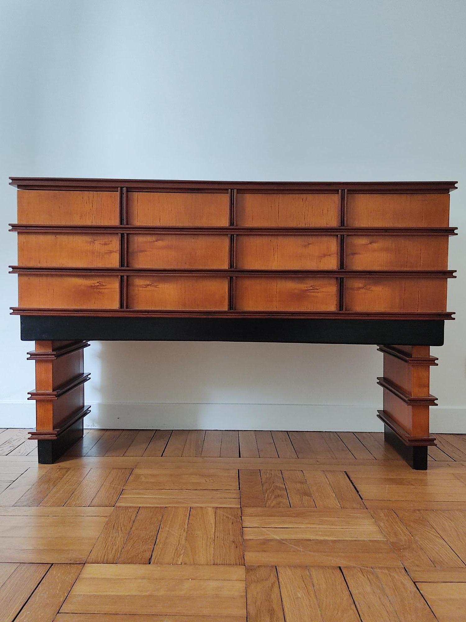 Wooden chest/console attributed to Tomaso Buzzi  - Italy 60s 2
