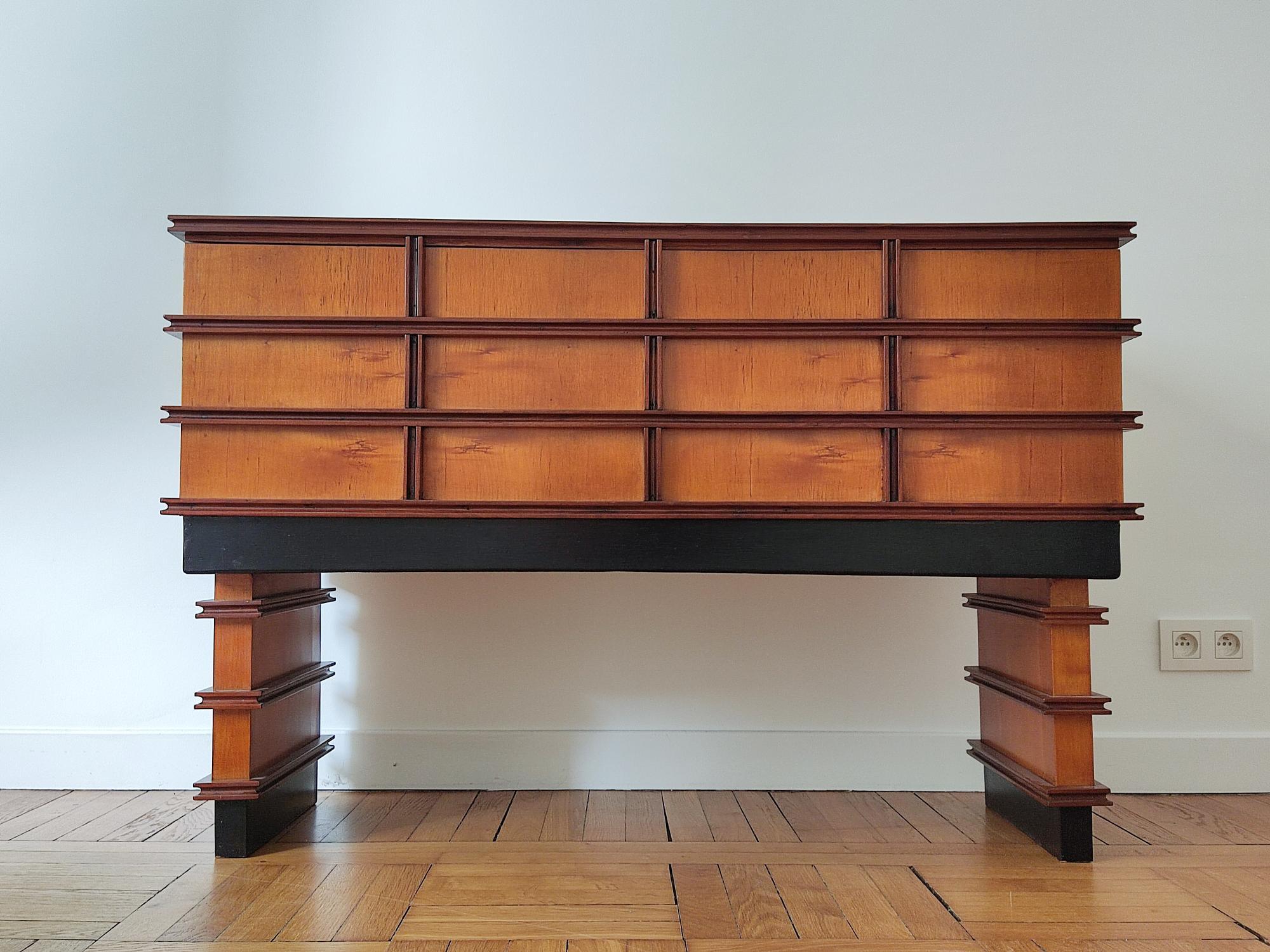 Wooden chest/console attributed to Tomaso Buzzi  - Italy 60s 3