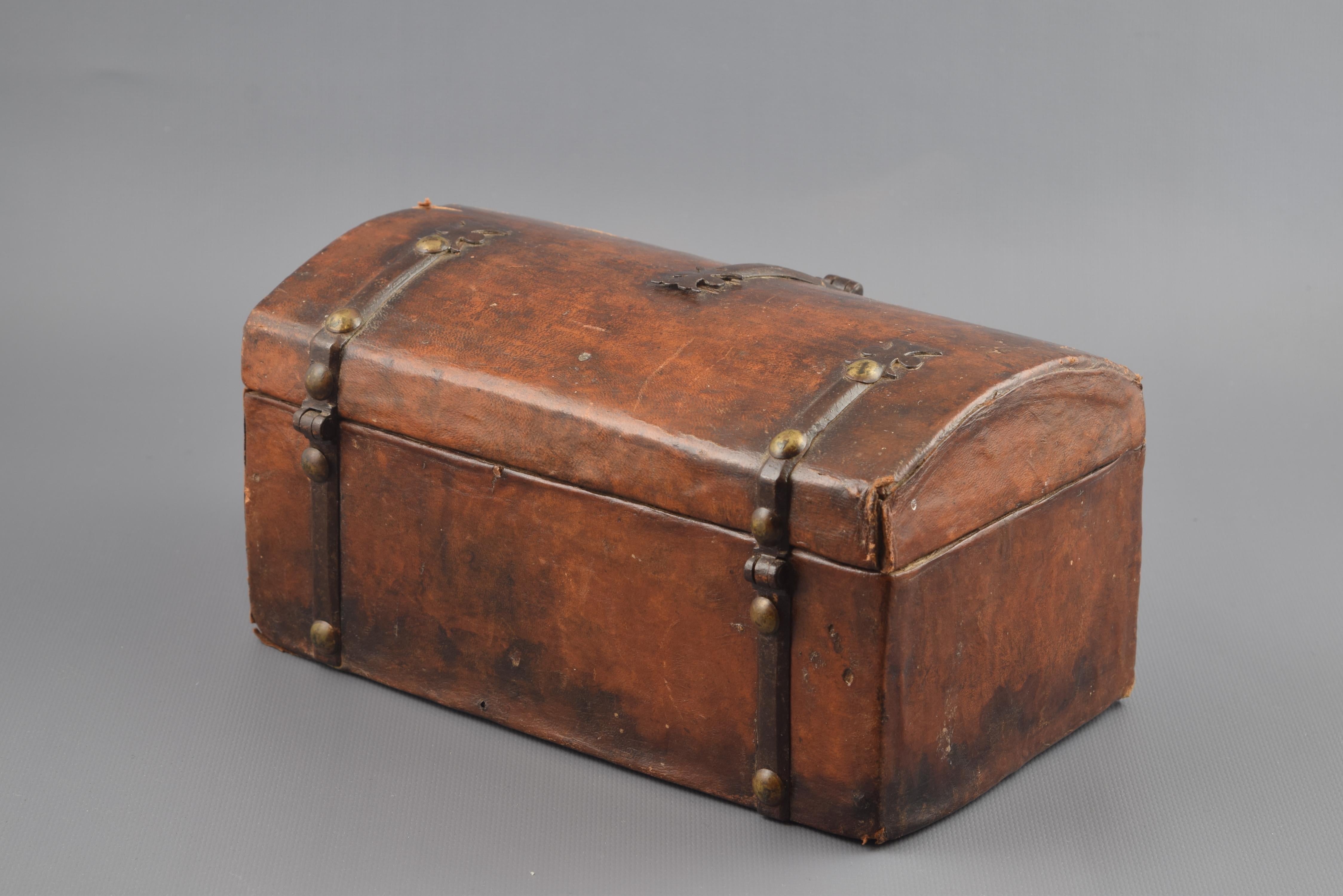 Spanish Wooden Chest, Leather and Metal, 17th Century