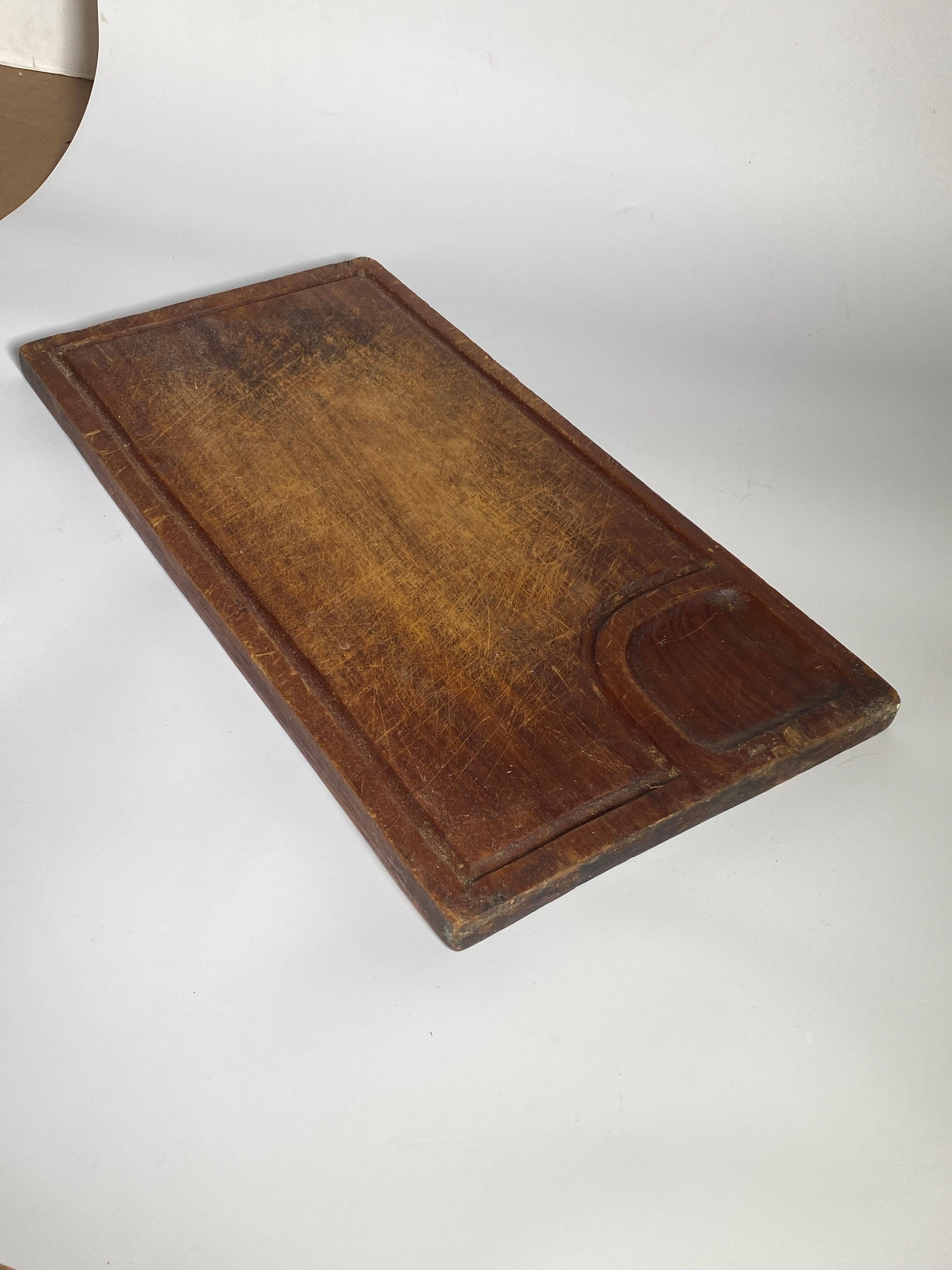 Wooden Chopping or Cutting Board, Old Patina, Brown Color French 20th Century In Good Condition For Sale In Auribeau sur Siagne, FR