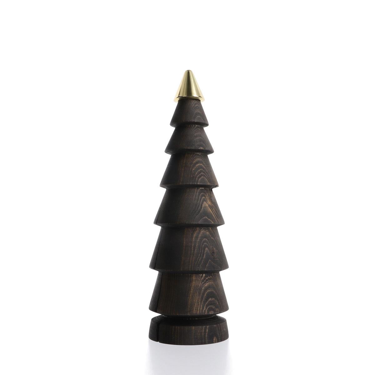 Fatto a mano Albero di Natale in legno - Cedro con punta in ottone, misura grande in vendita