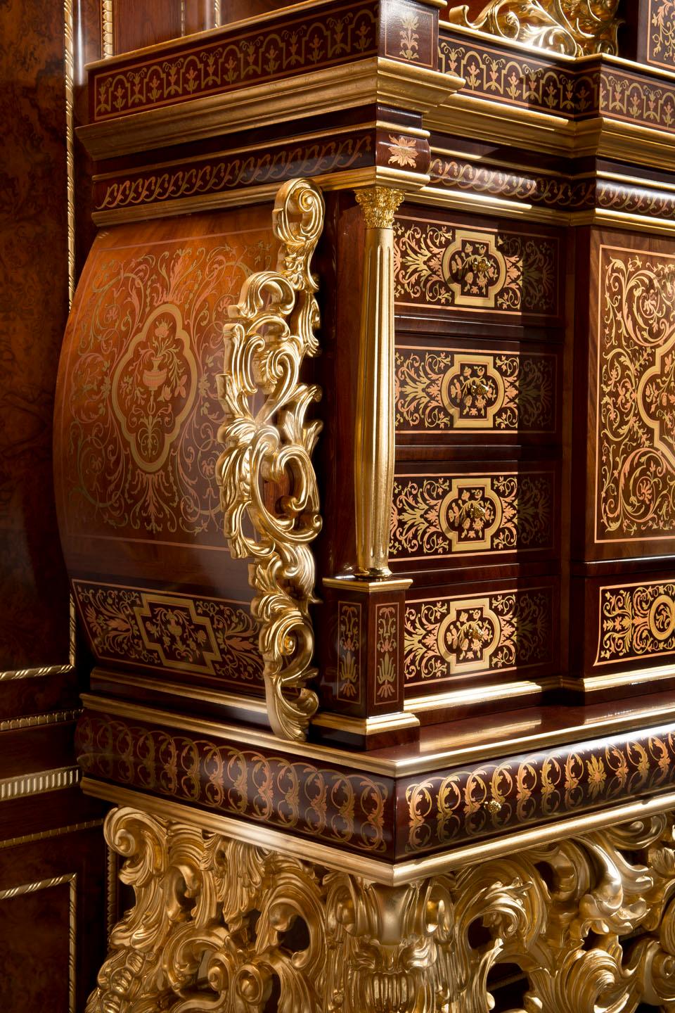 21st Century Wooden Cigar Cabinet with Baroque Carvings, Handpainted, Gold Leaf For Sale 5