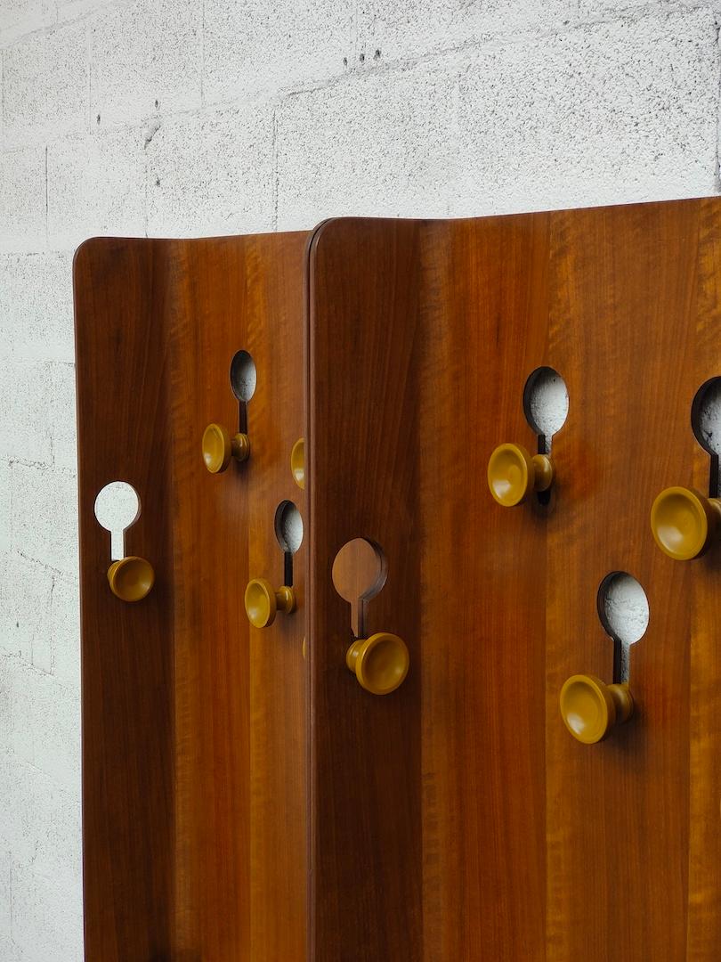 wooden Coat hanger by Carlo de Carli for Fiarm - Italy -60/70's In Good Condition In Padova, IT