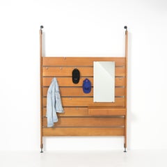 Porte-manteau en bois par Van den Berghe-Pauvers