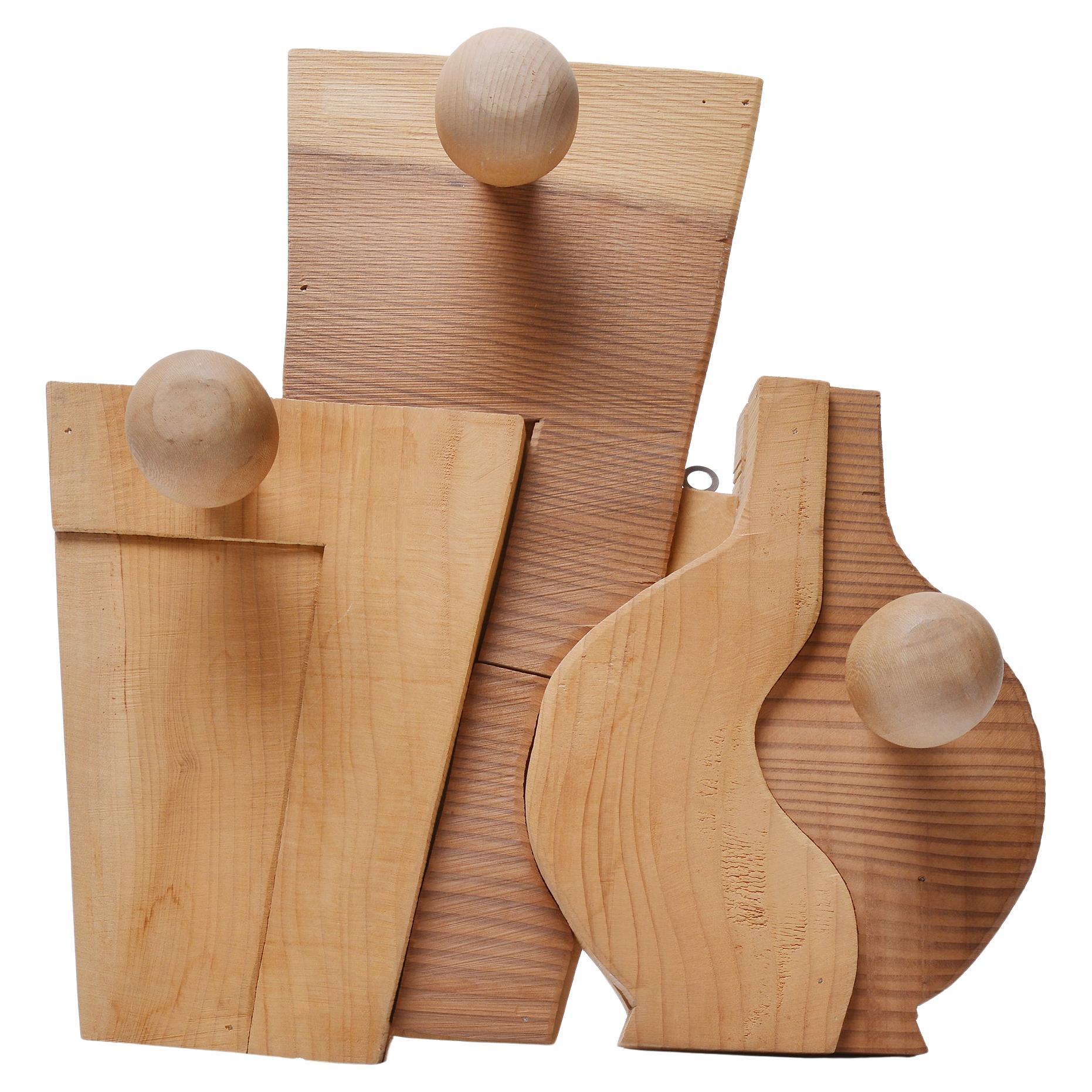 Garderobe aus Holz im Angebot