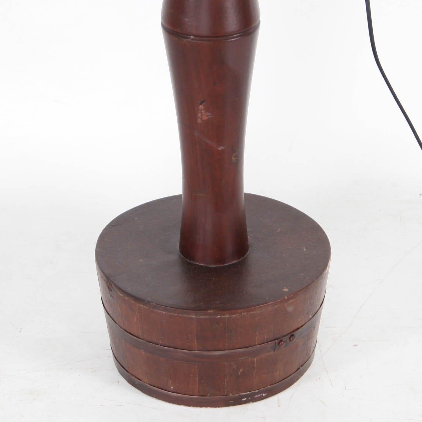 Wooden « coconut tree » floor lamp For Sale 3