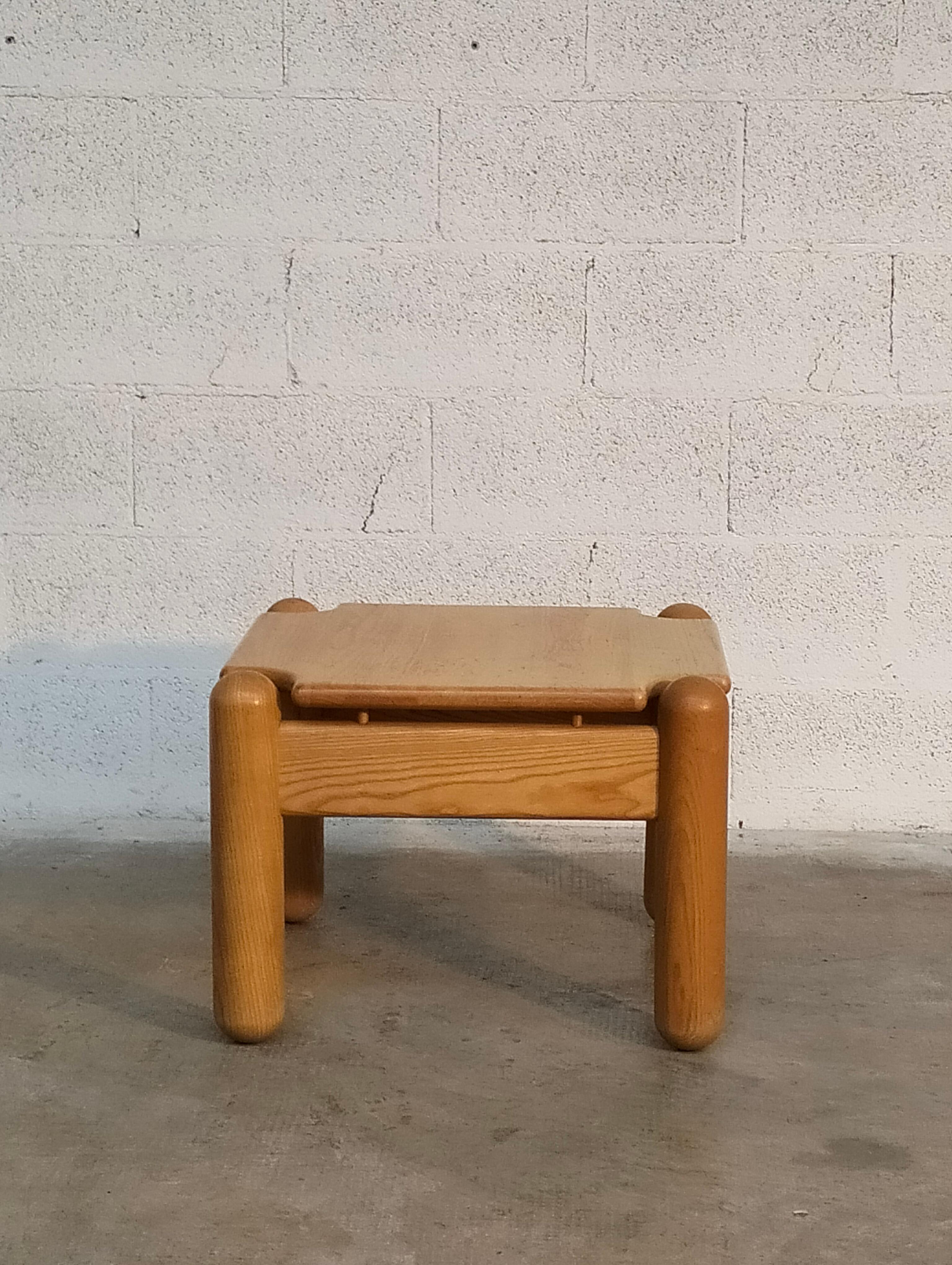 Italian Wooden Coffee Side Table by Ilmari Tapiovaara for Fratelli Montina 70s For Sale