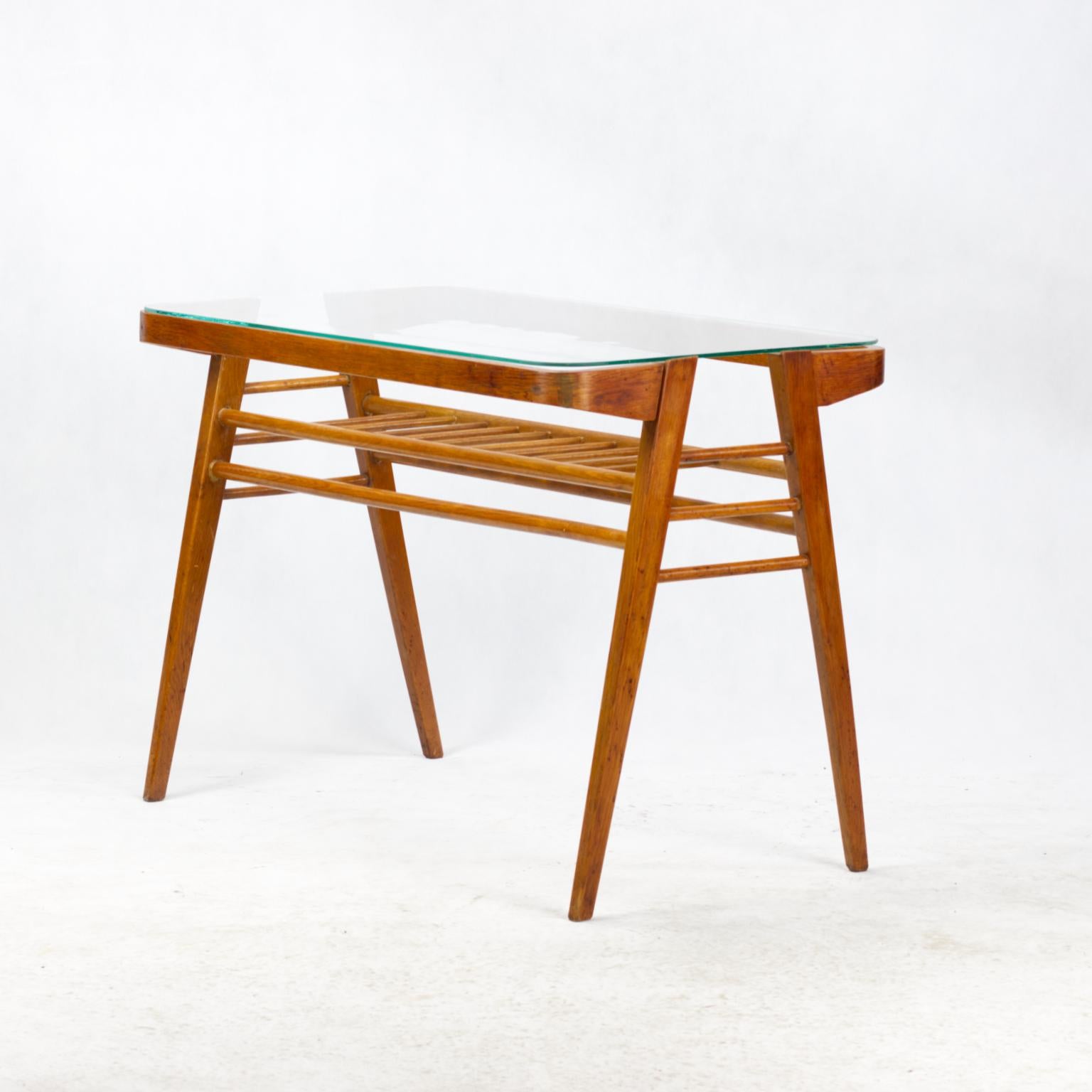 Table basse en bois par František Jirák pour Tatra Nabytok Pravenec, années 1960 en vente 1