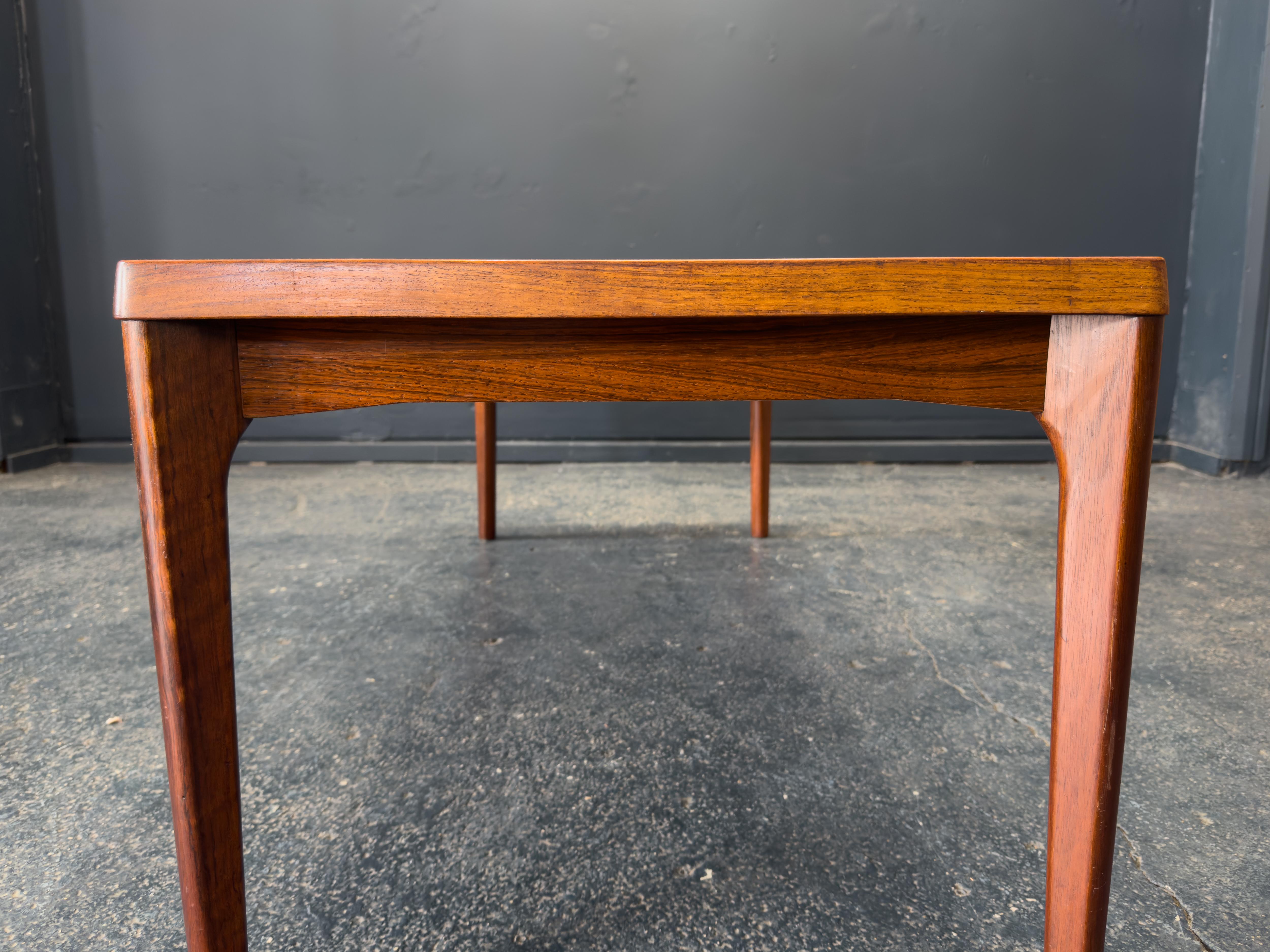 Table basse en bois en vente 2