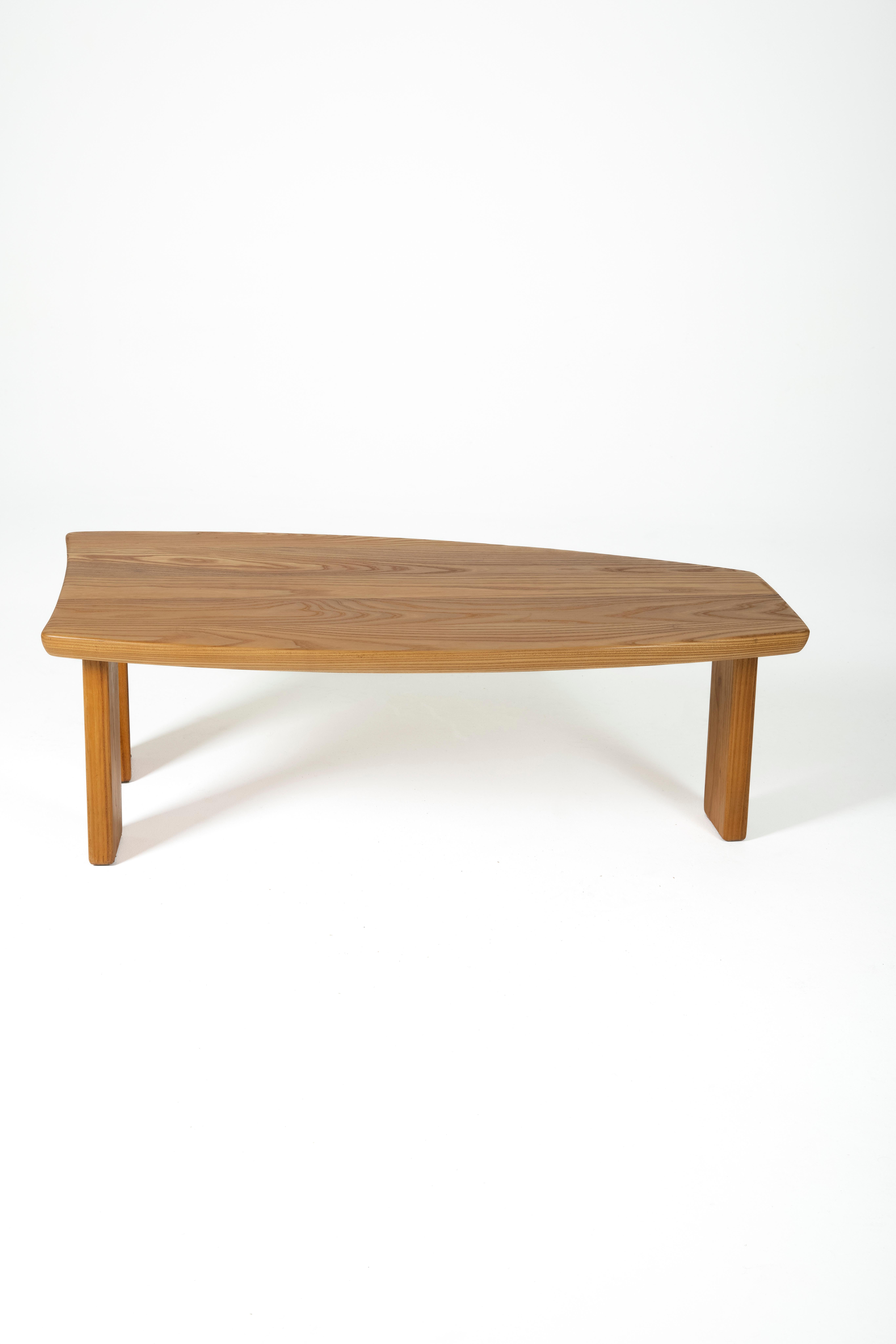 Wooden coffee table For Sale 4