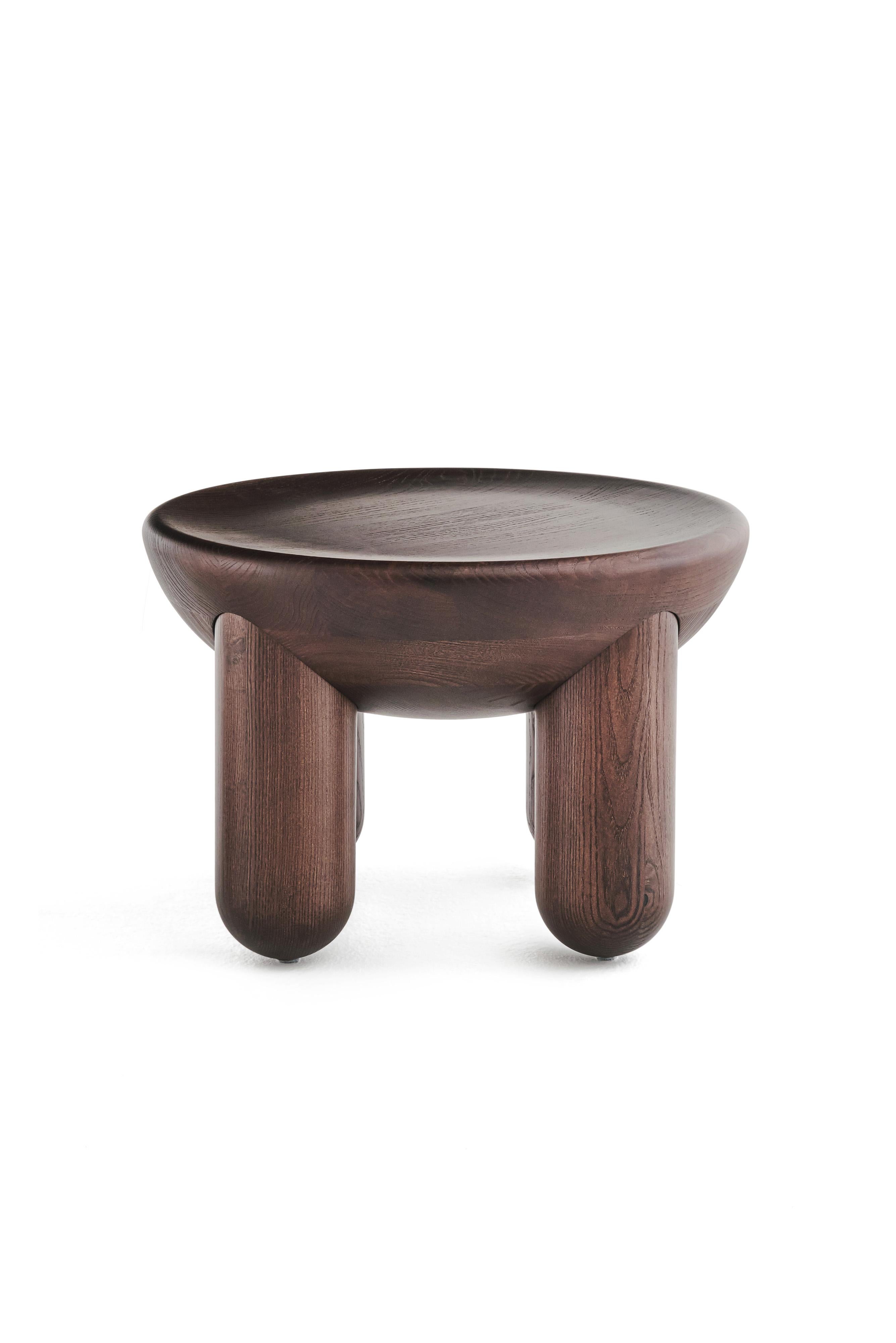 Tavolino in legno Freyja 1 in frassino tinto marrone di Noom in vendita 3
