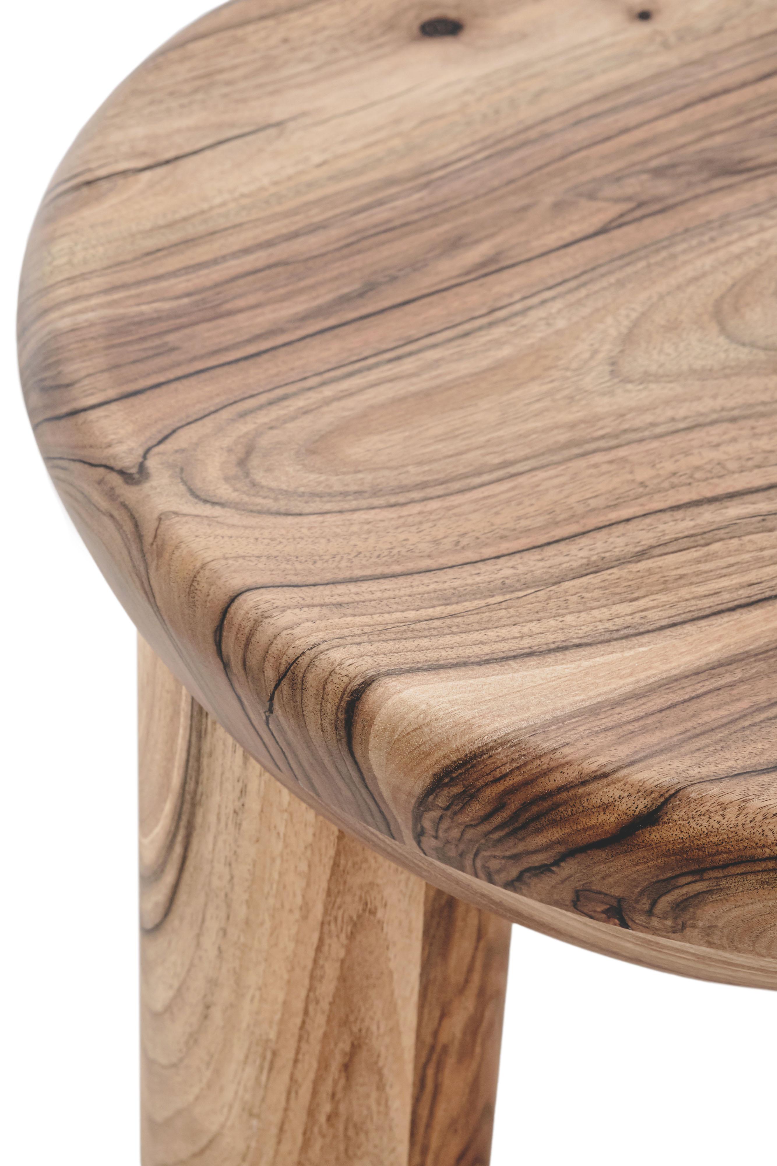 Frêne Table basse en bois Freyja 3 en finition noyer par Noom en vente