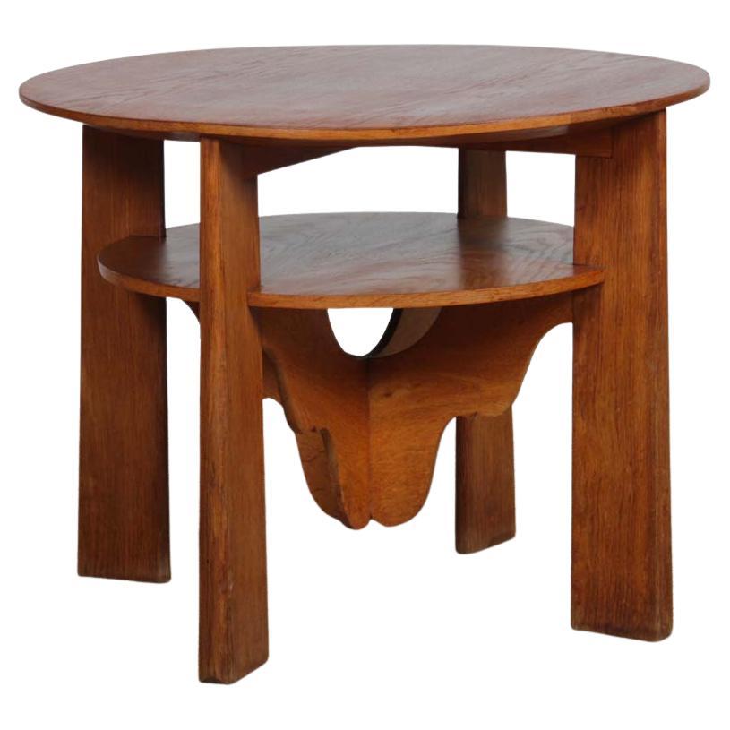 Wooden coffee table, pedestal table from the 1940s en venta