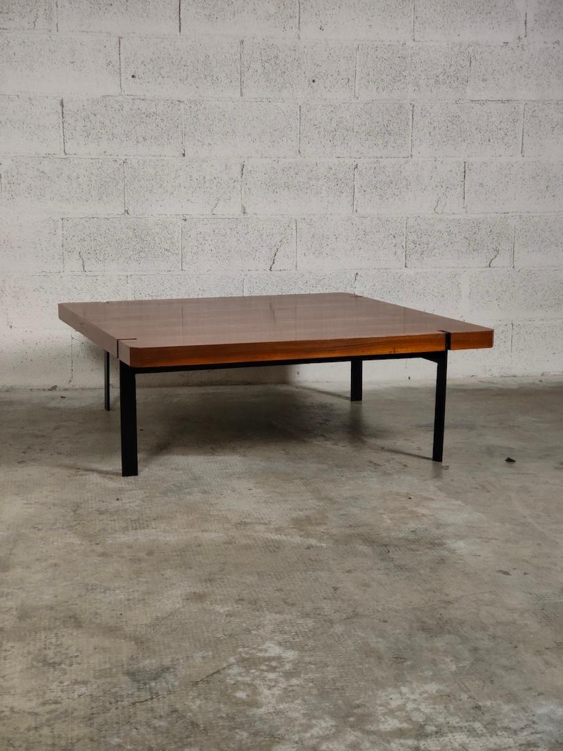 Mid-Century Modern Wooden coffee table T906 by Gastone Rinaldi for Rima - Italy - 60s  For Sale
