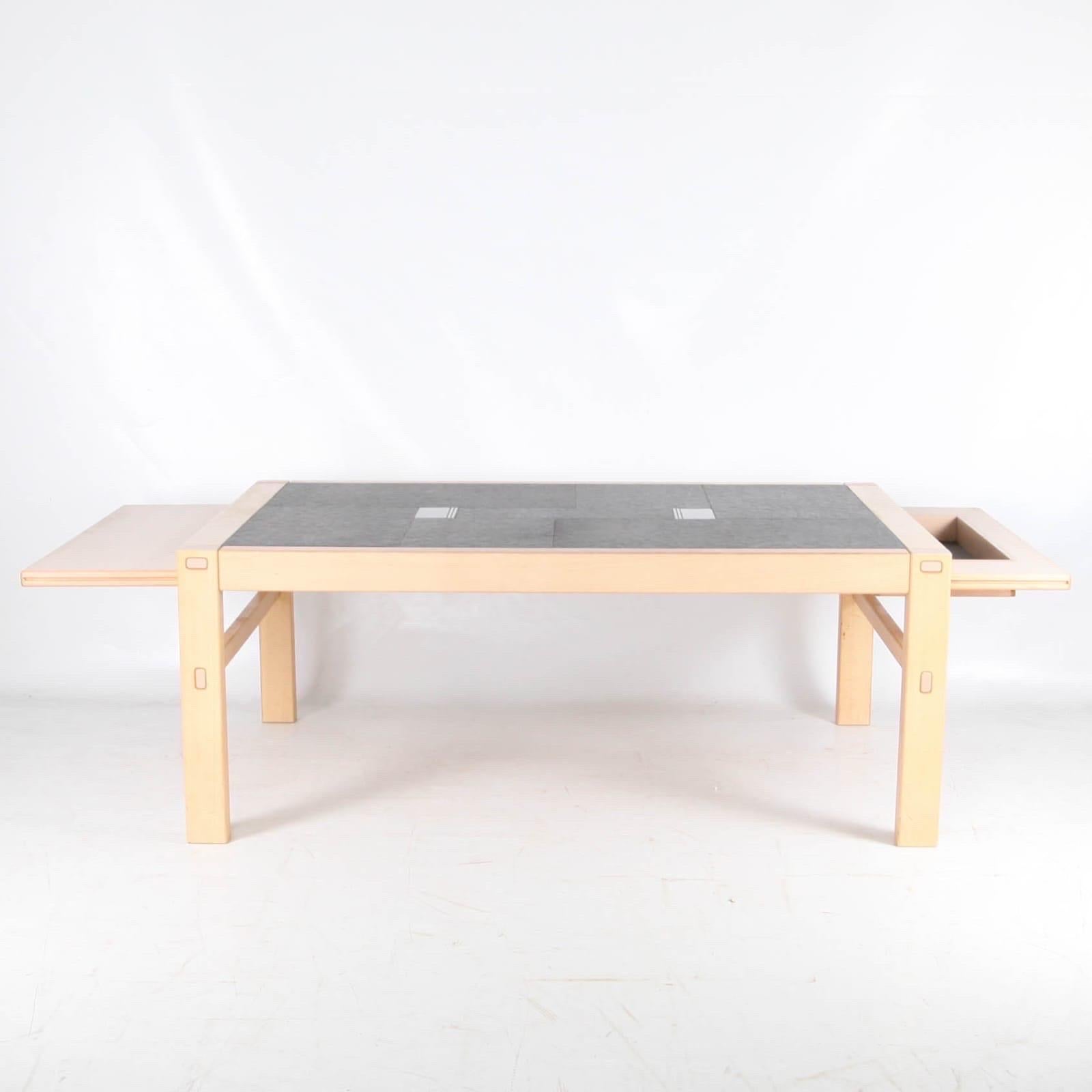 Fin du 20e siècle Table basse en bois avec plateau en ardoise en vente