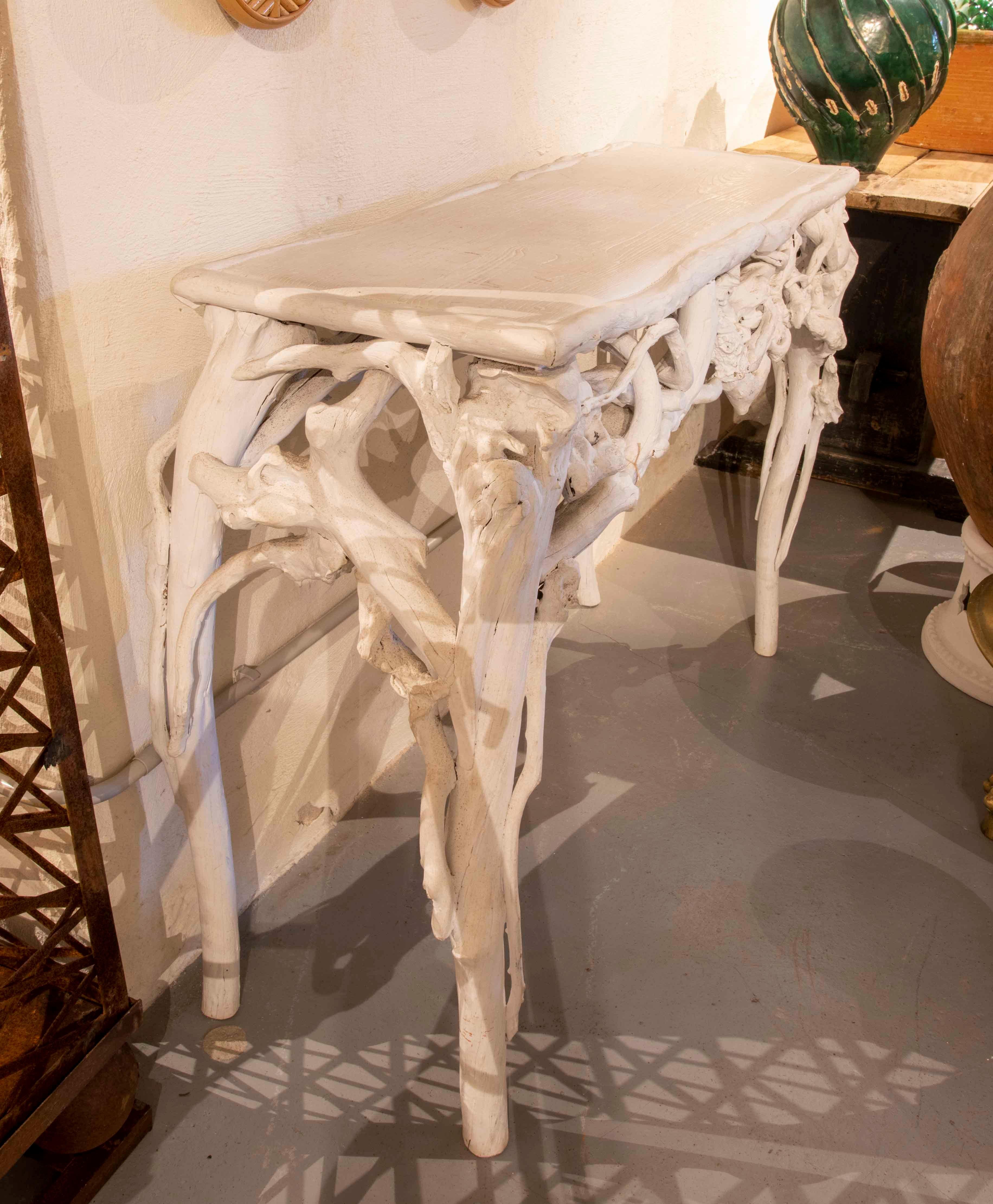 Wooden Console Made of Logs Painted in White In Good Condition For Sale In Marbella, ES