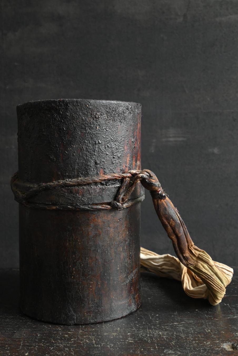 Wooden container used by old Japanese lacquer craftsmen/wall-hanging flower vase 4