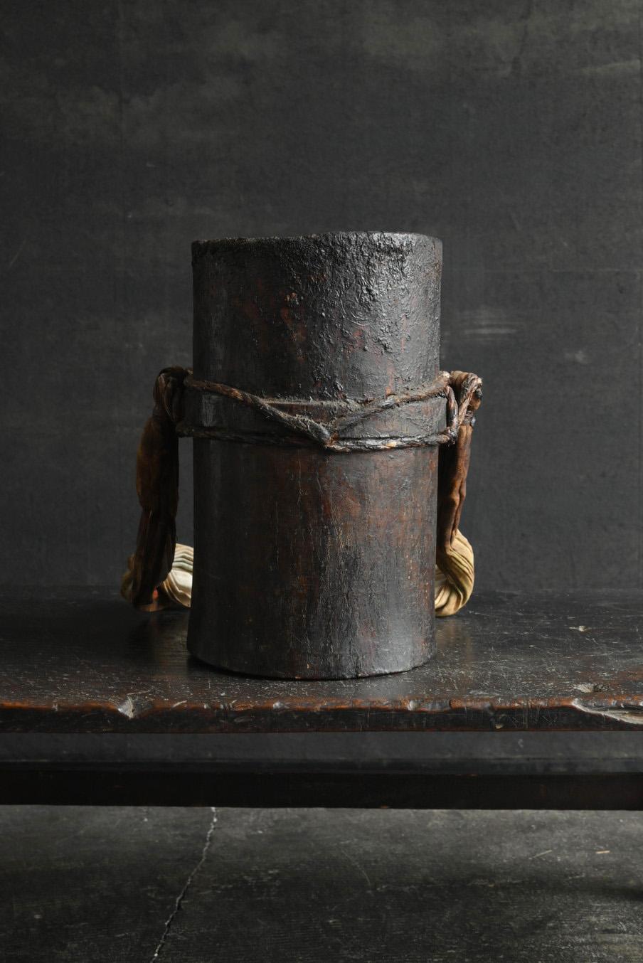 Wooden container used by old Japanese lacquer craftsmen/wall-hanging flower vase 10