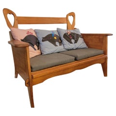 Wooden Dutch Retro Heart Bench