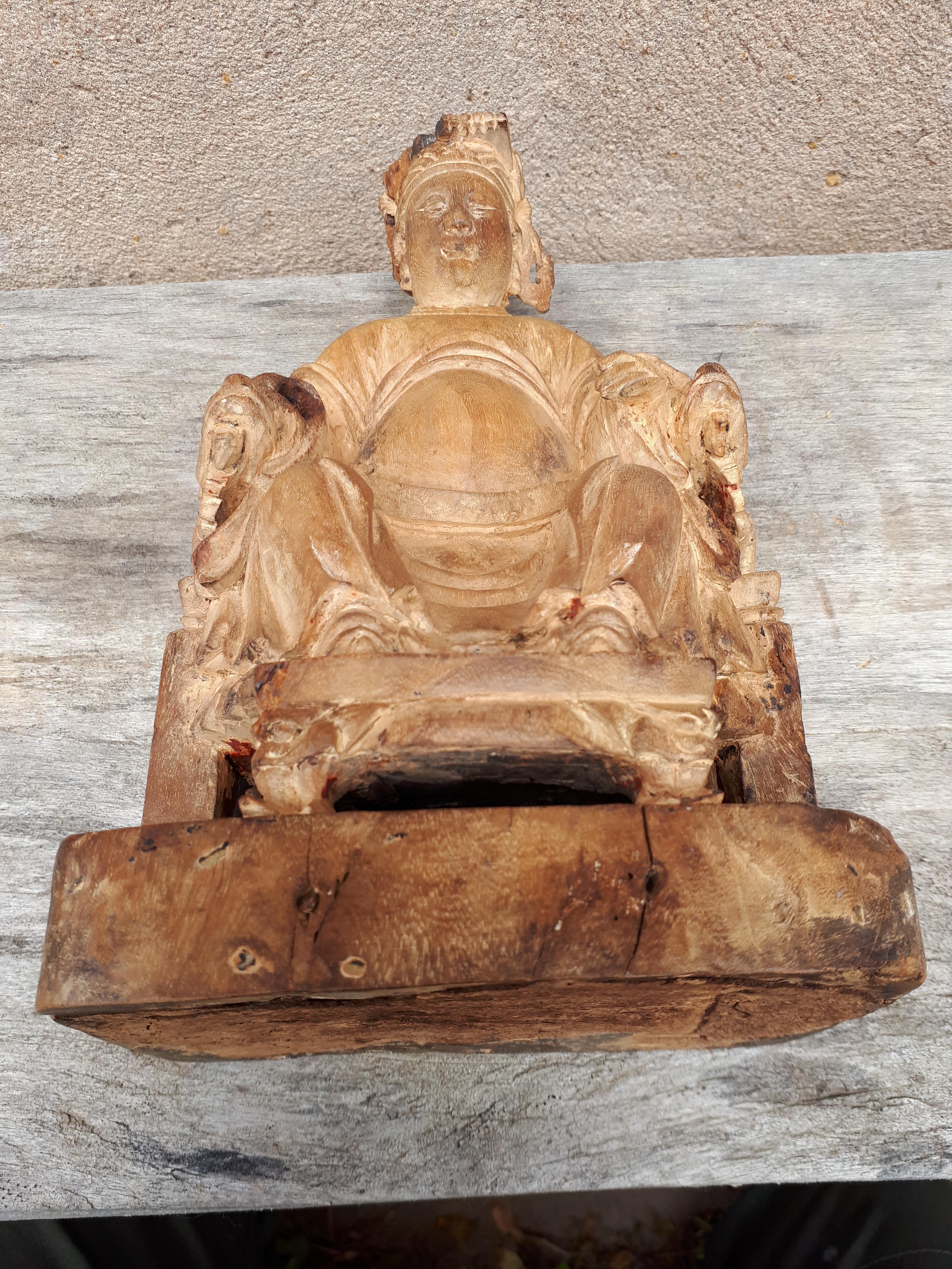 Wooden Deity Statue, China Ming Period For Sale 1