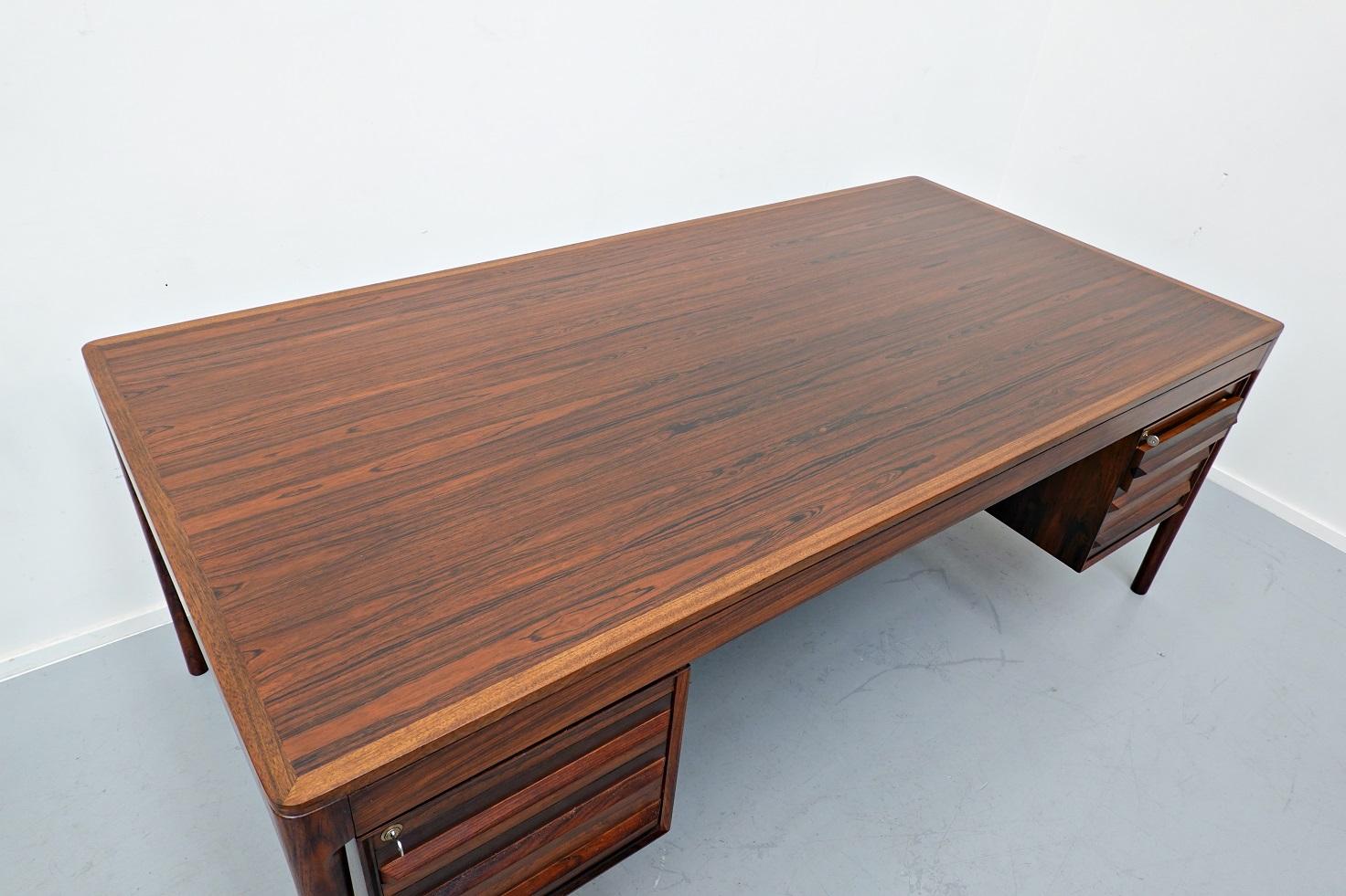 Mid-Century Modern Wooden Desk, 1960s 11