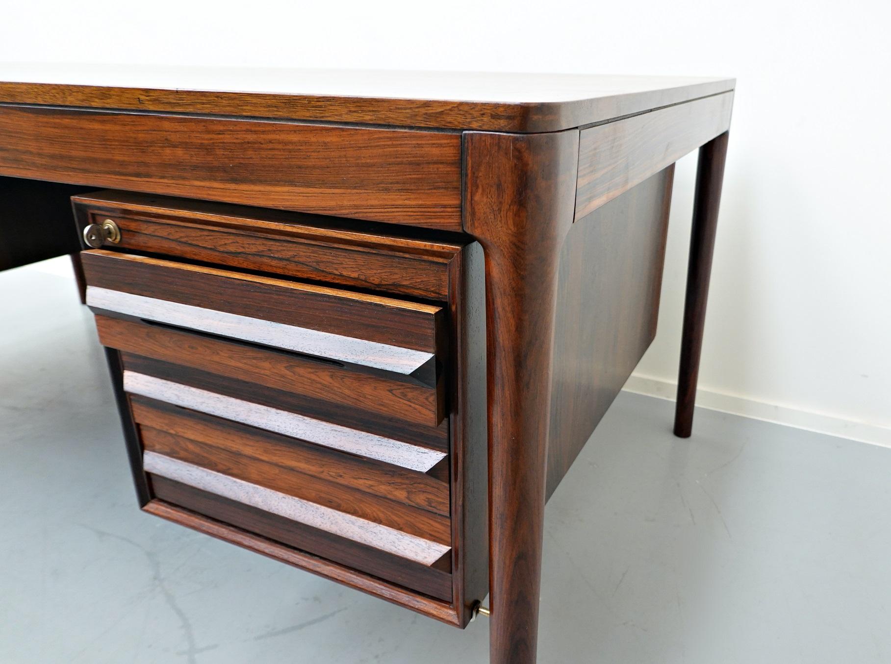 Mid-Century Modern Wooden Desk, 1960s 13